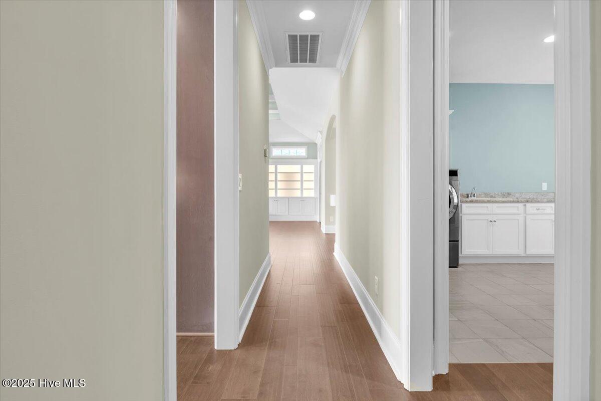 100540967 | Photo 34