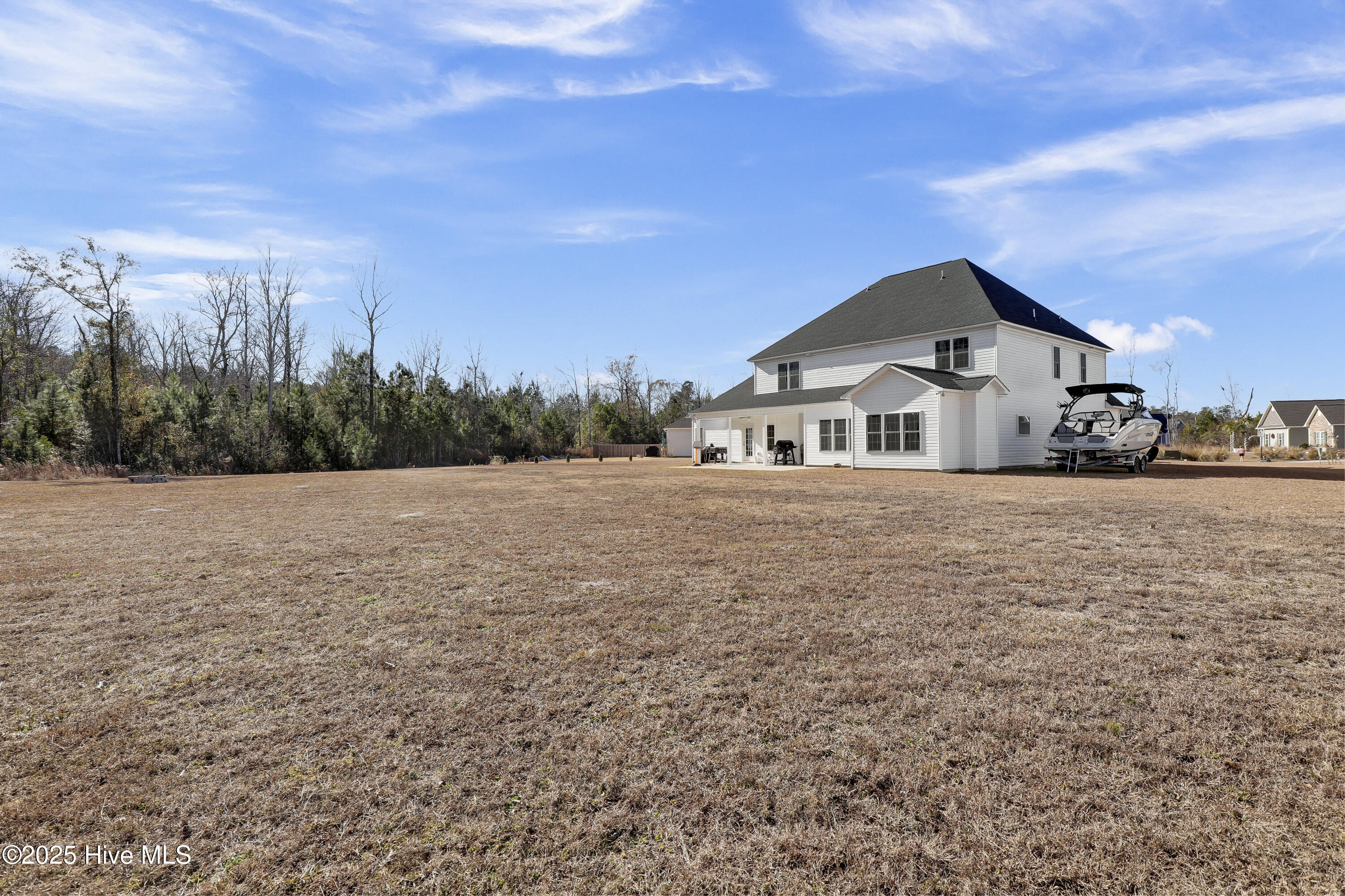 100546103 | Photo 43