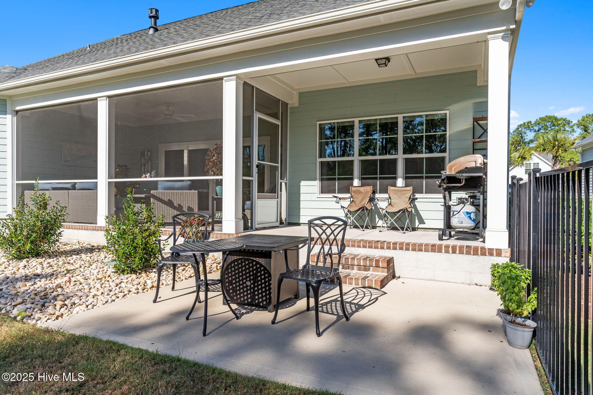 100534484 | Photo 23