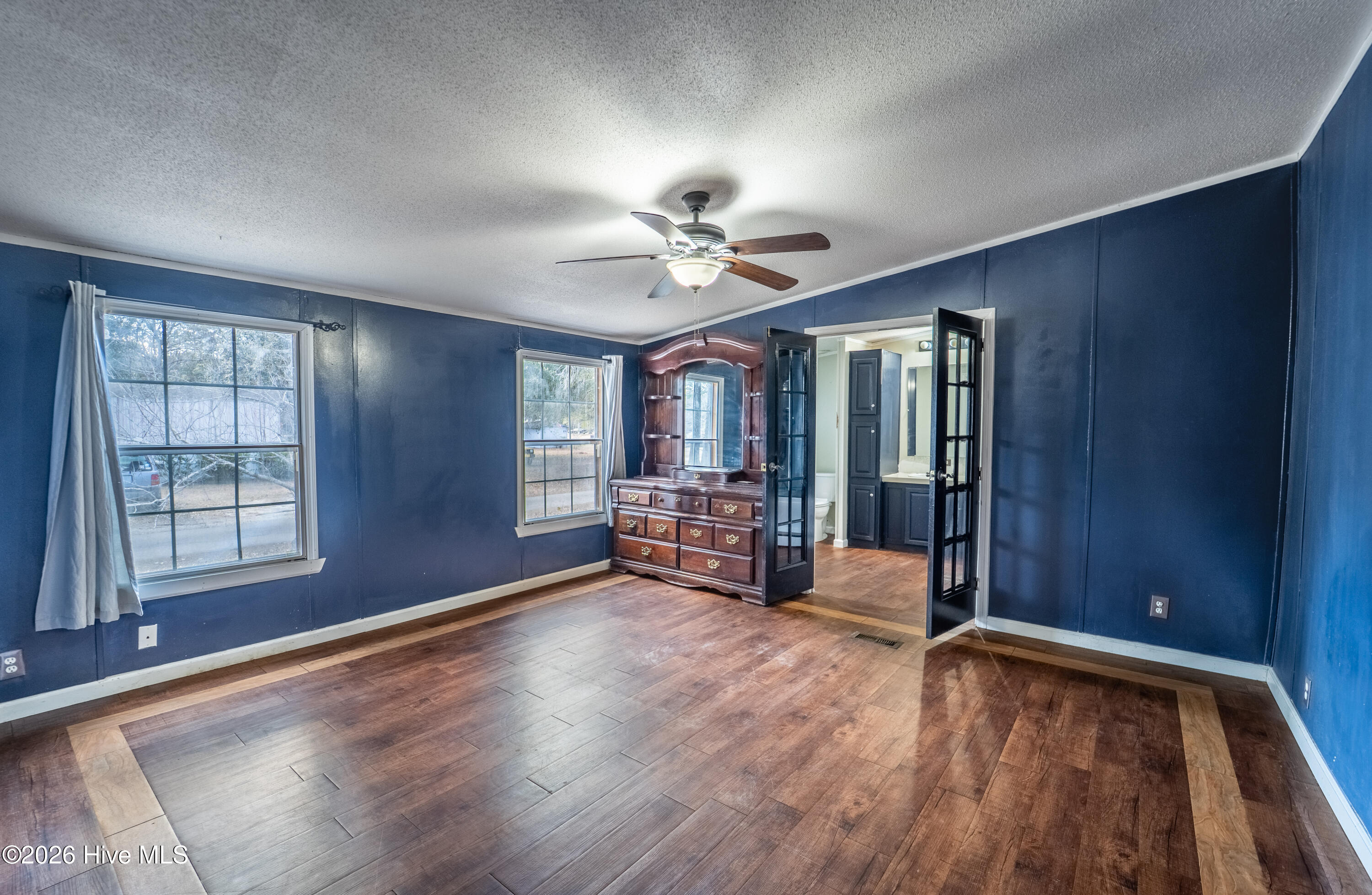 100556798 | Photo 13