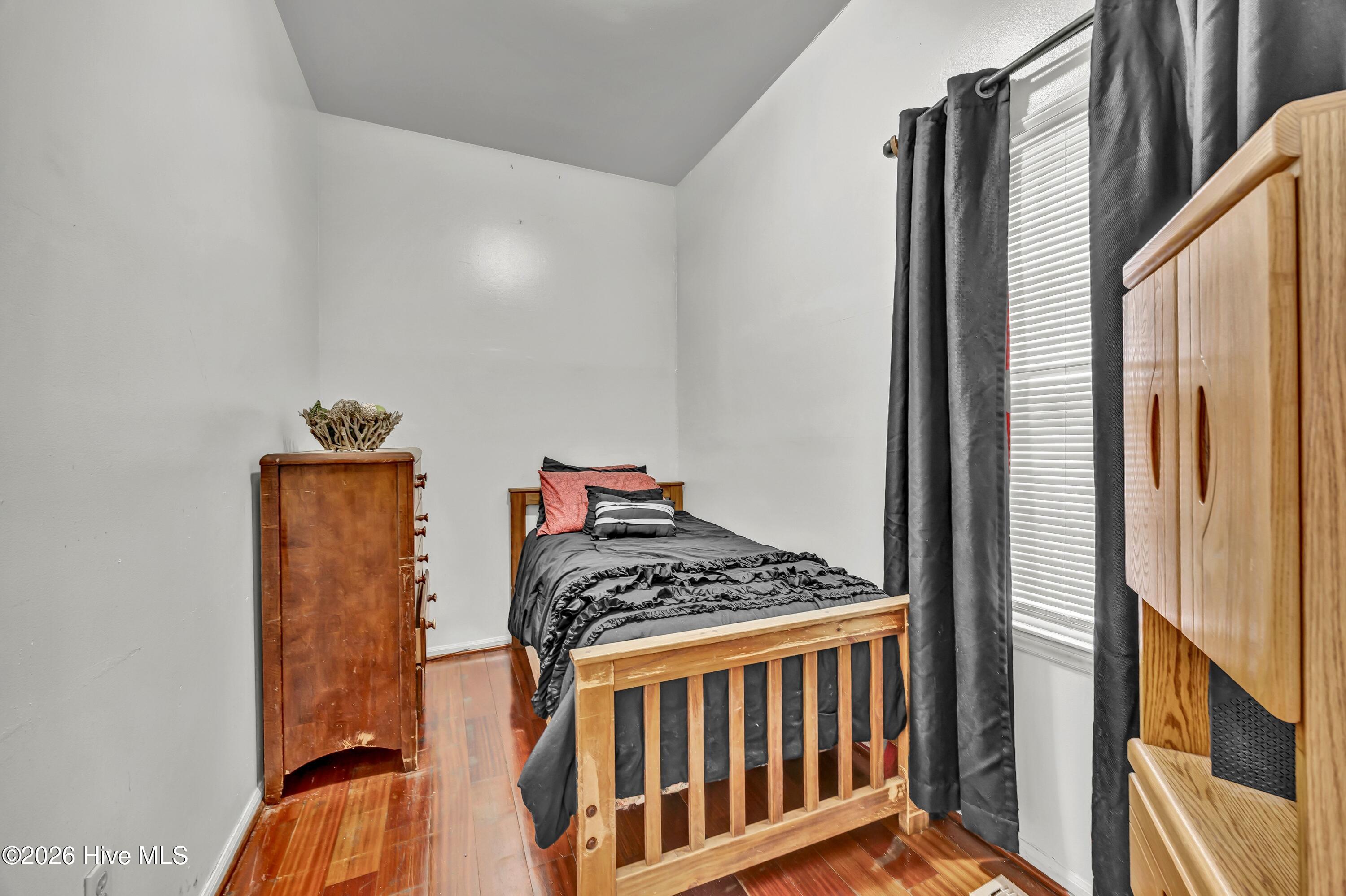 100554275 | Photo 17