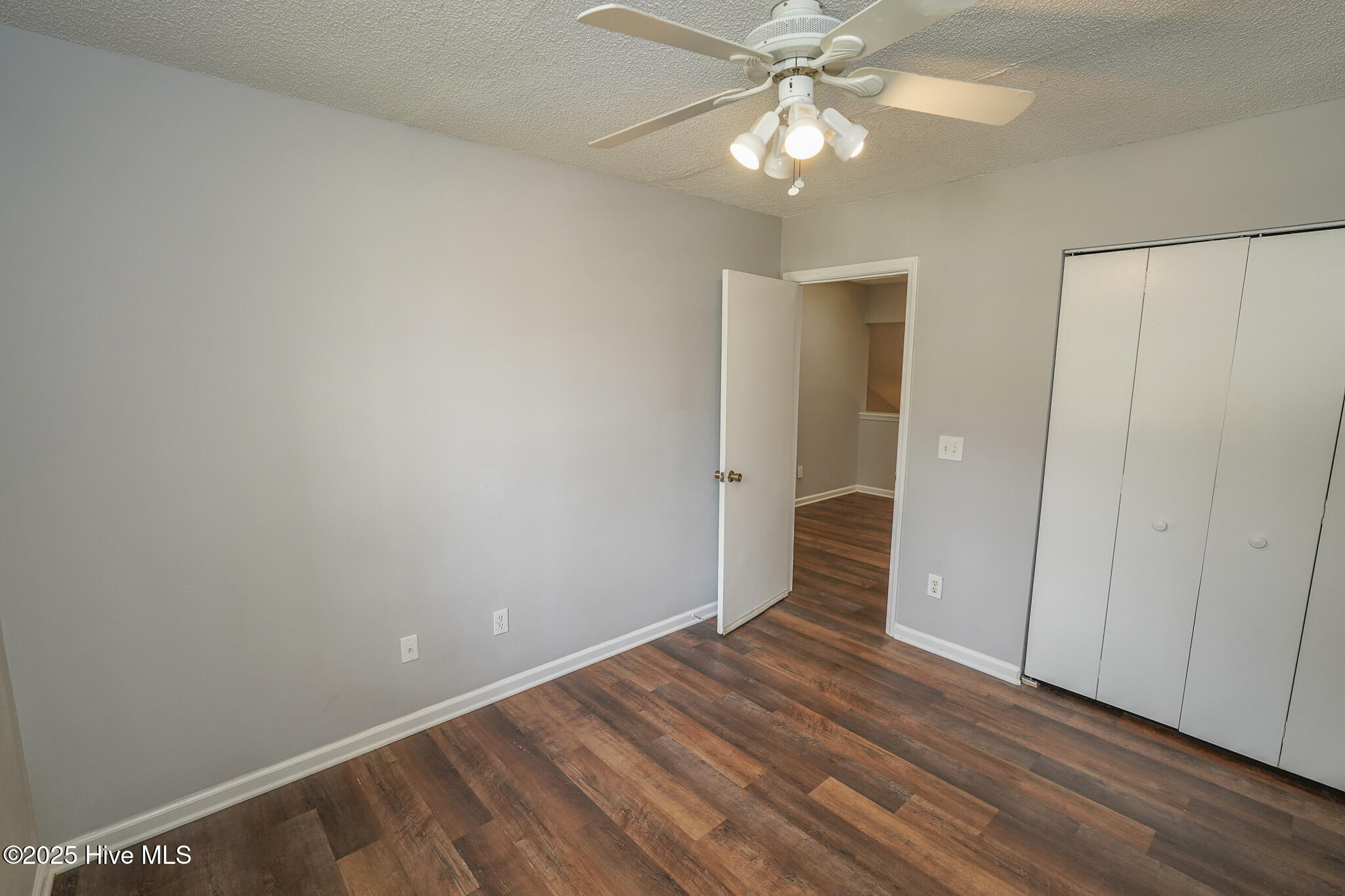 100556666 | Photo 26