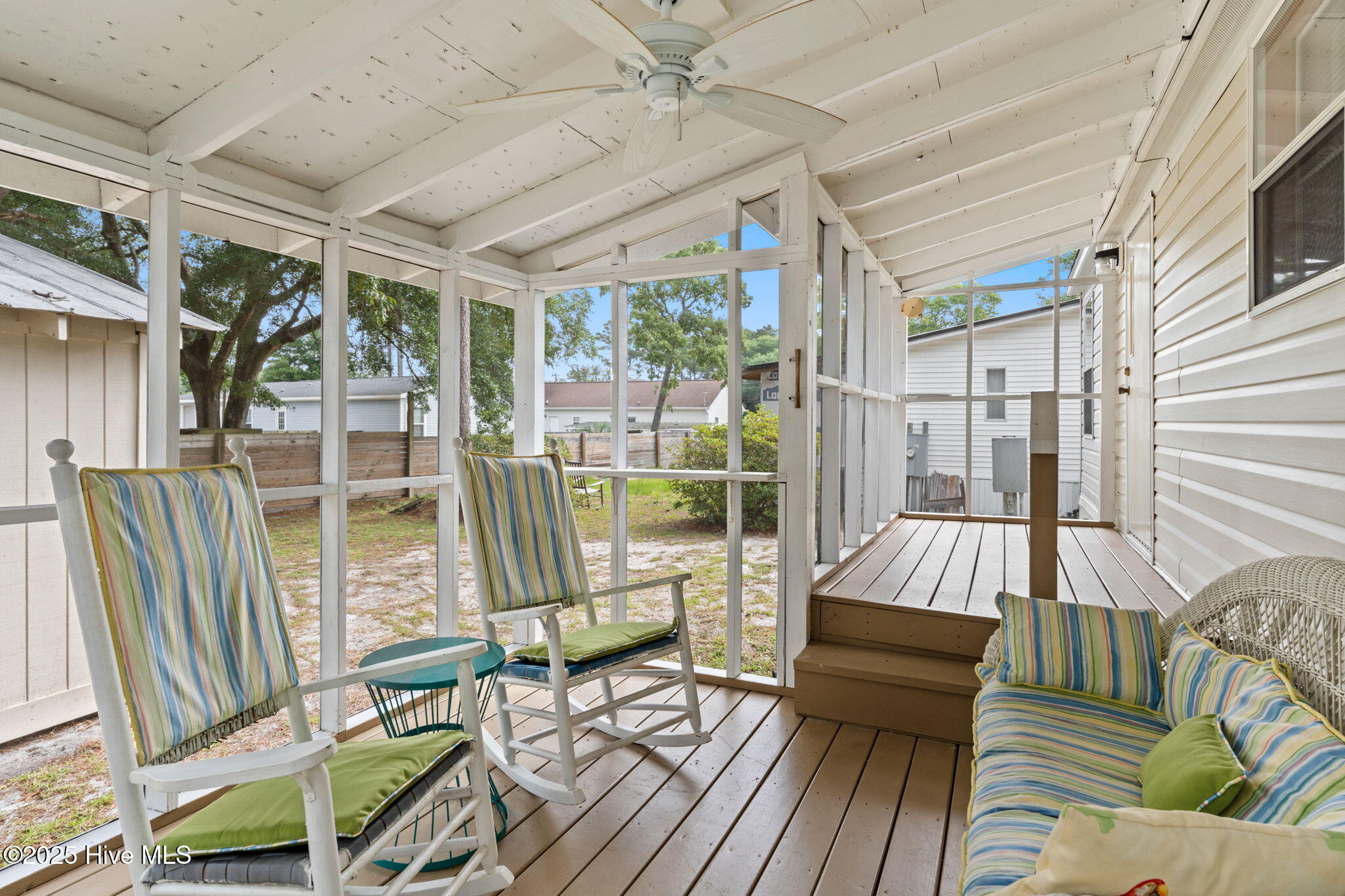 100569446 | Photo 20