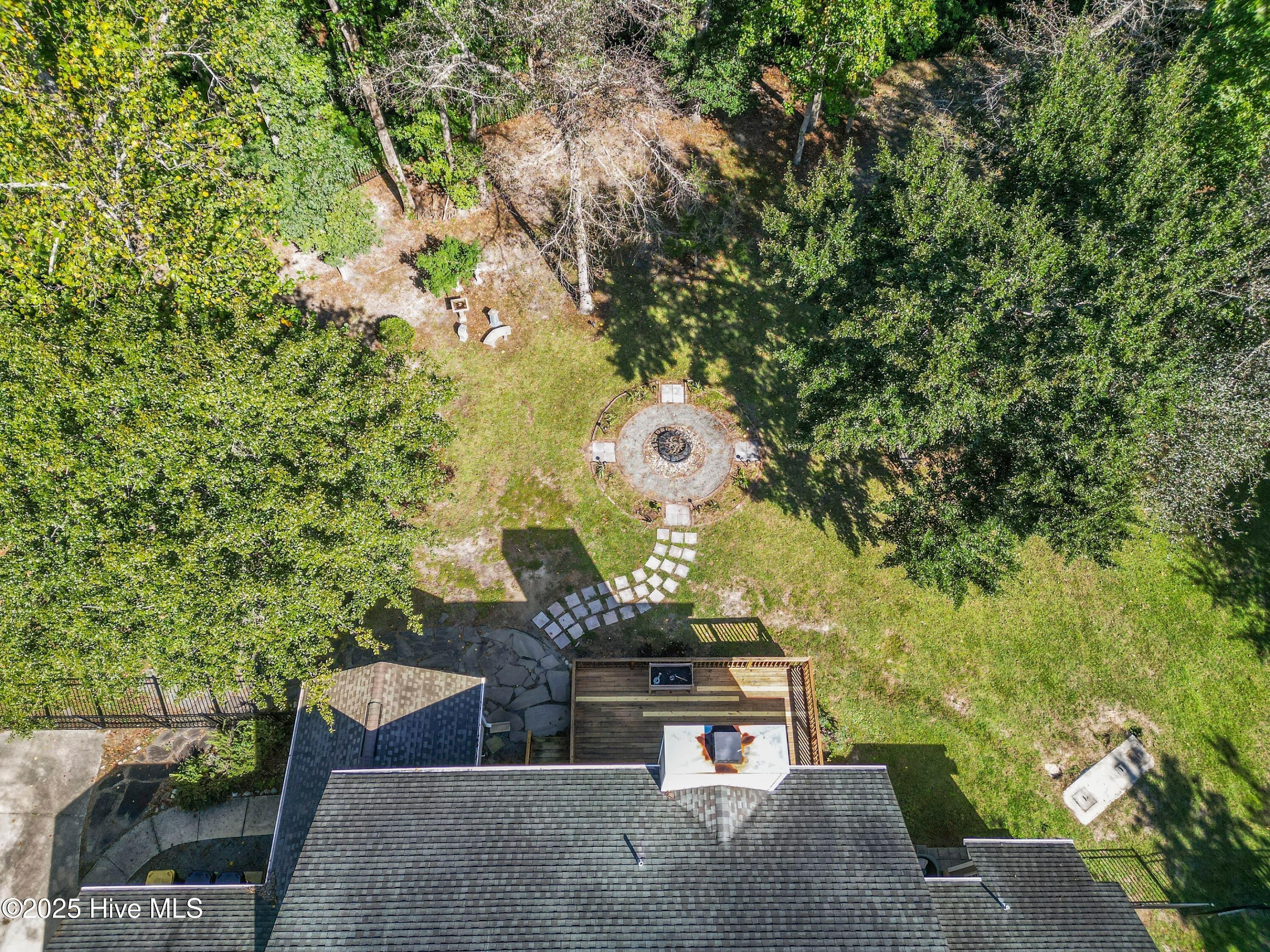 100537413 | Photo 66