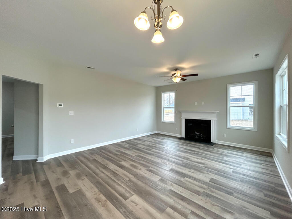 100522239 | Photo 18