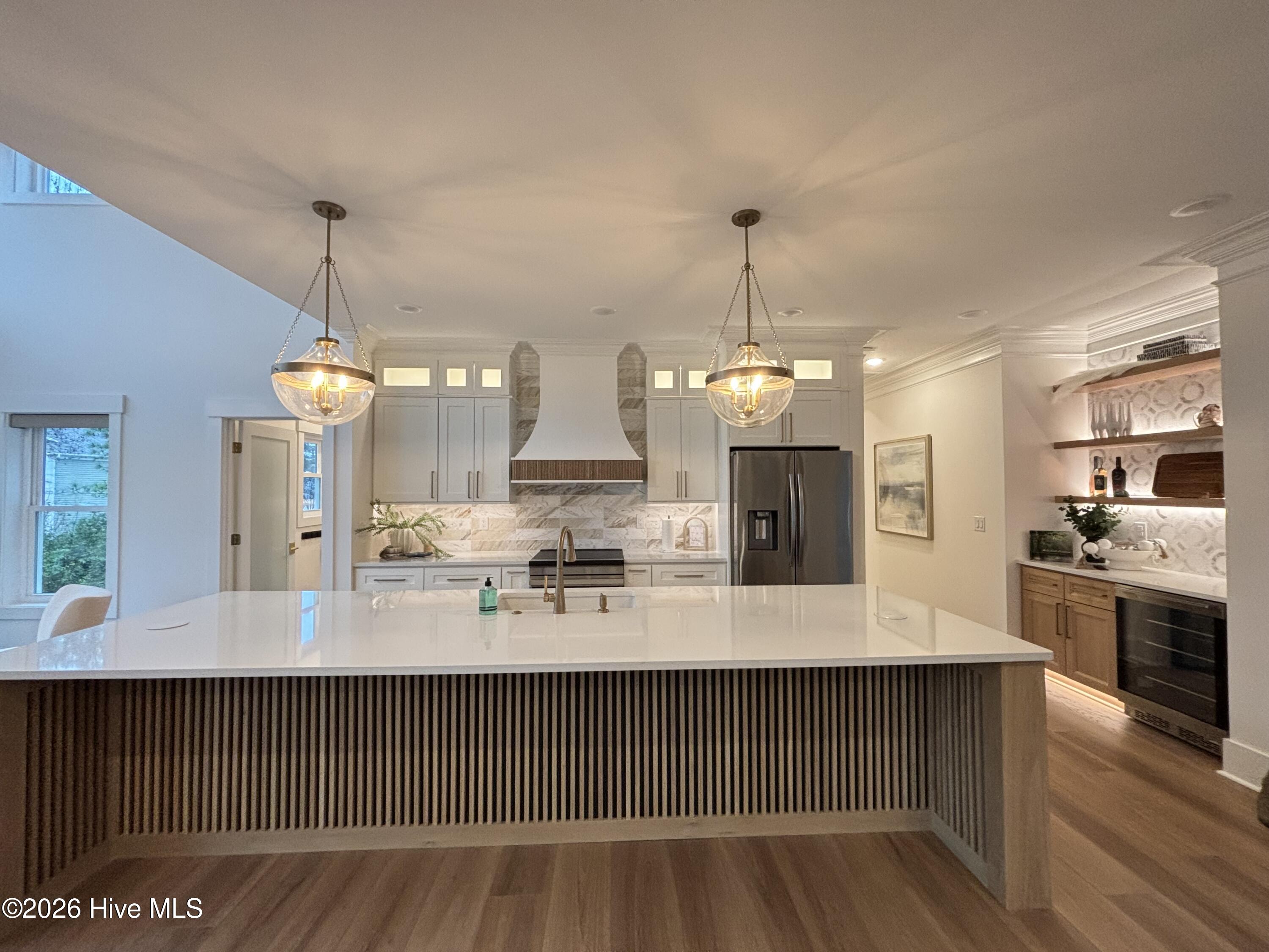 100516902 | Photo 65