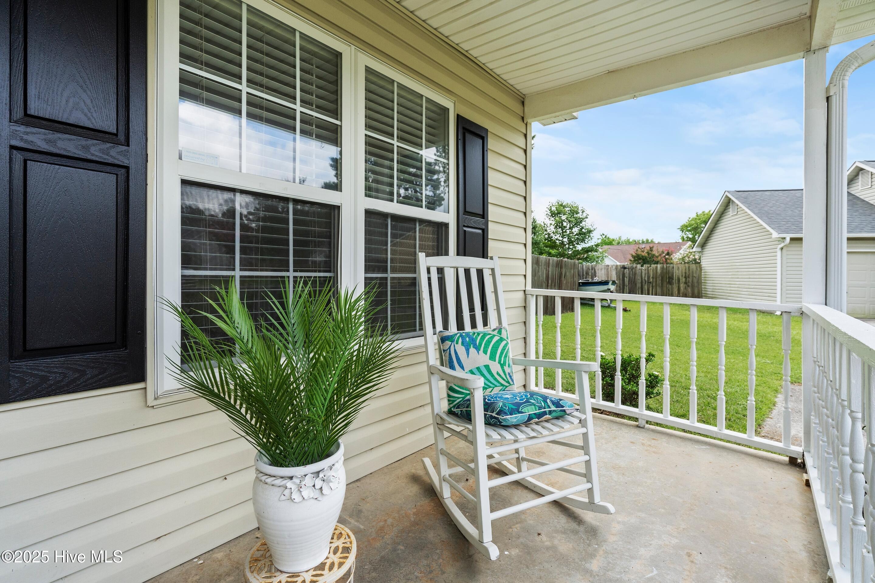 706 Bent Twig Court, Wilmington, NC 28411 – photo 2: Front Porch