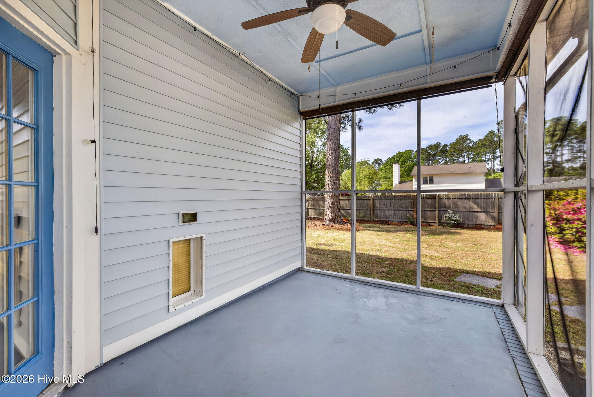 100567707 | Photo 15