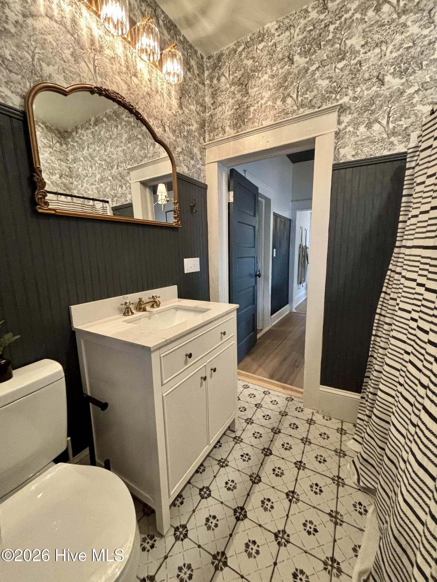 100556581 | Photo 27