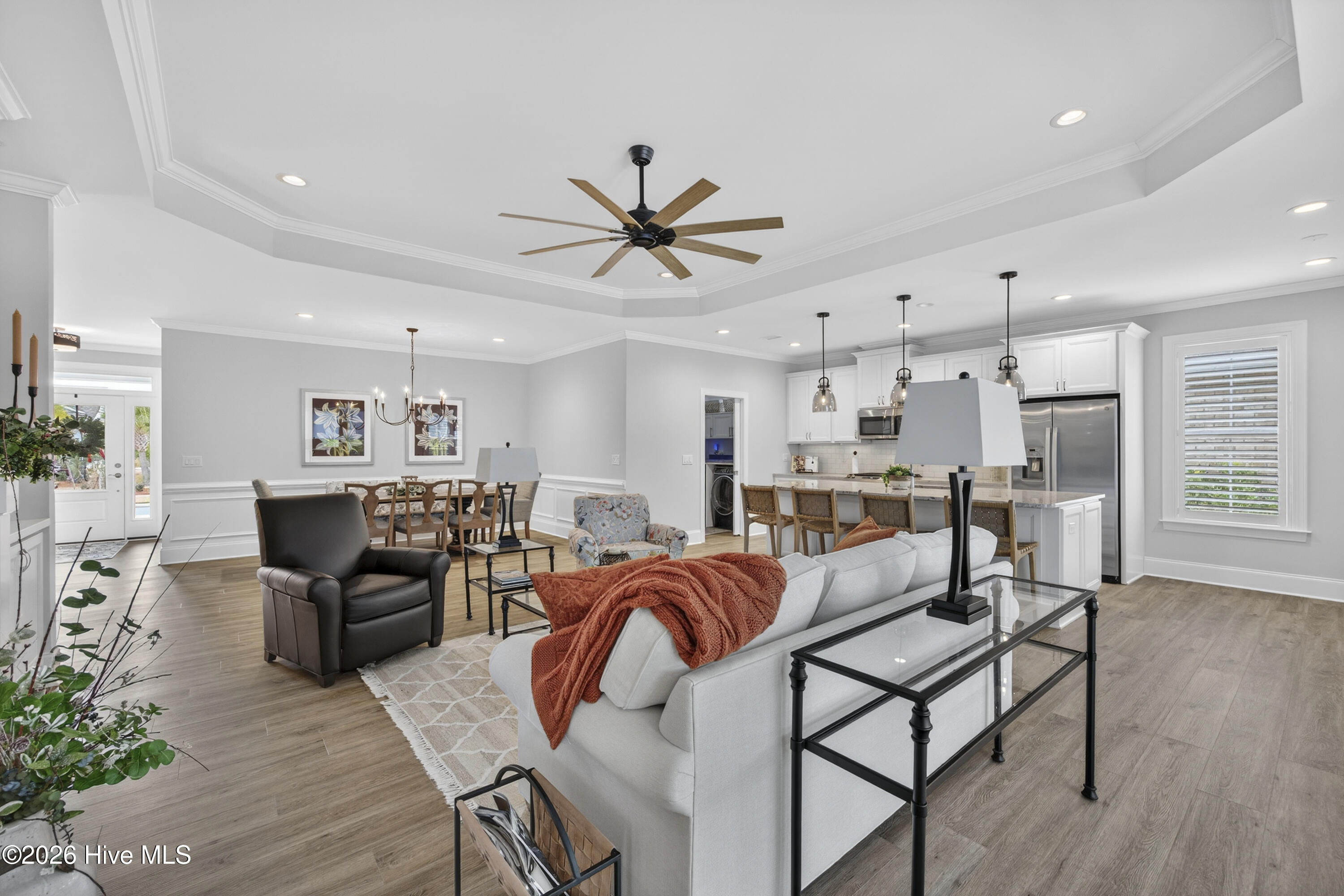 100551678 | Photo 23