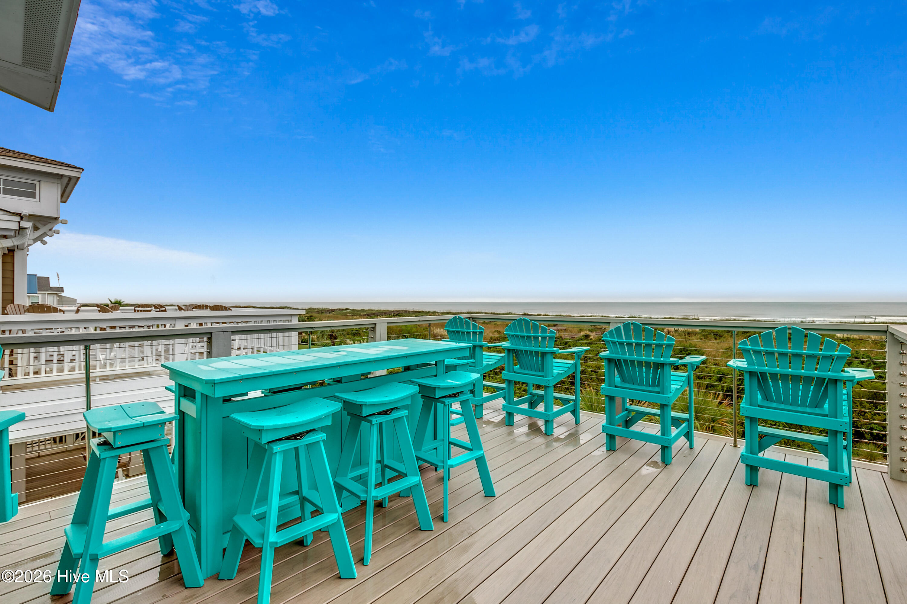 100543615 | Photo 90