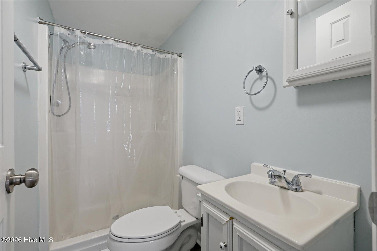 100570528 | Photo 56