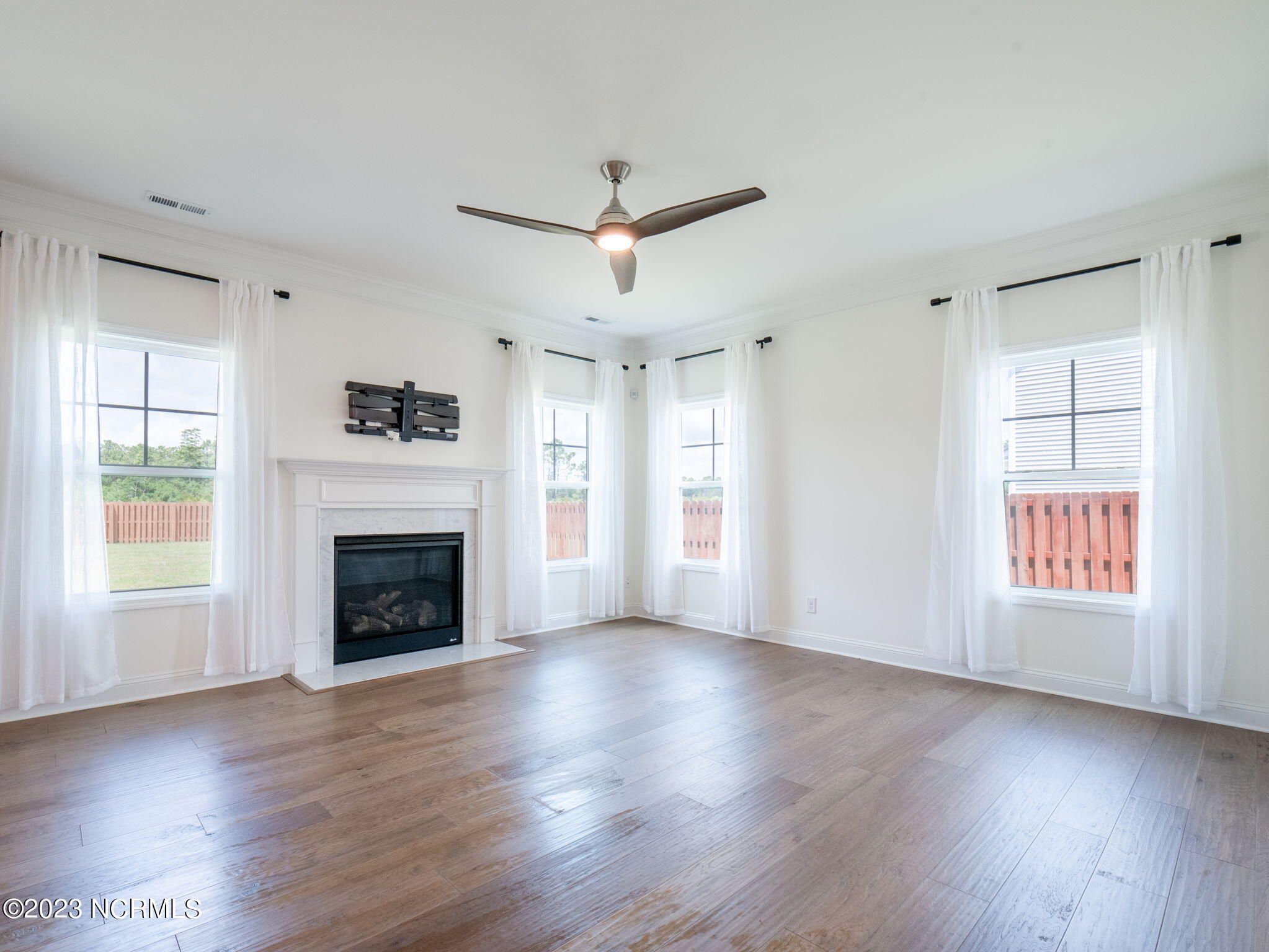 100550664 | Photo 13