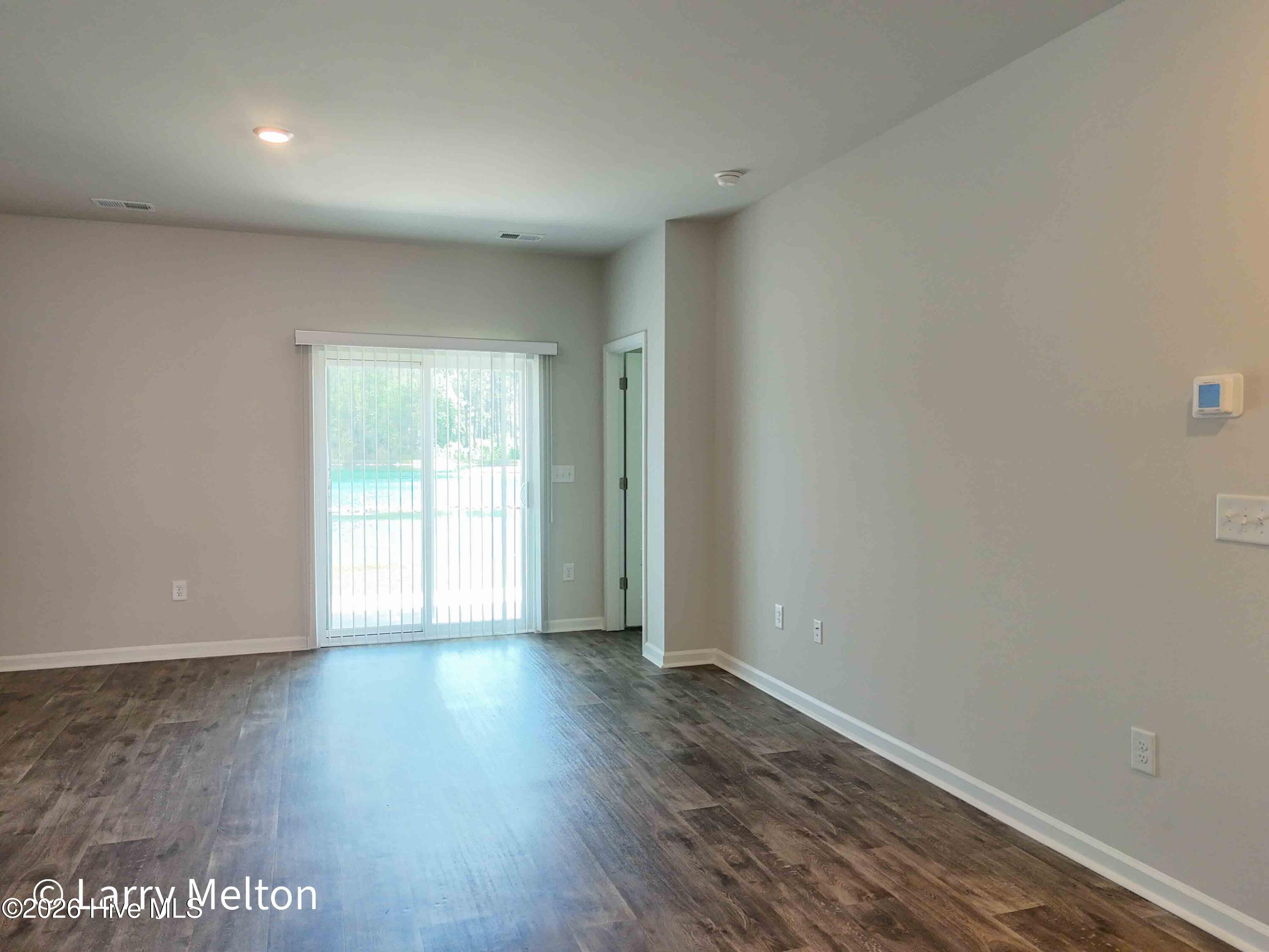 100564971 | Photo 12