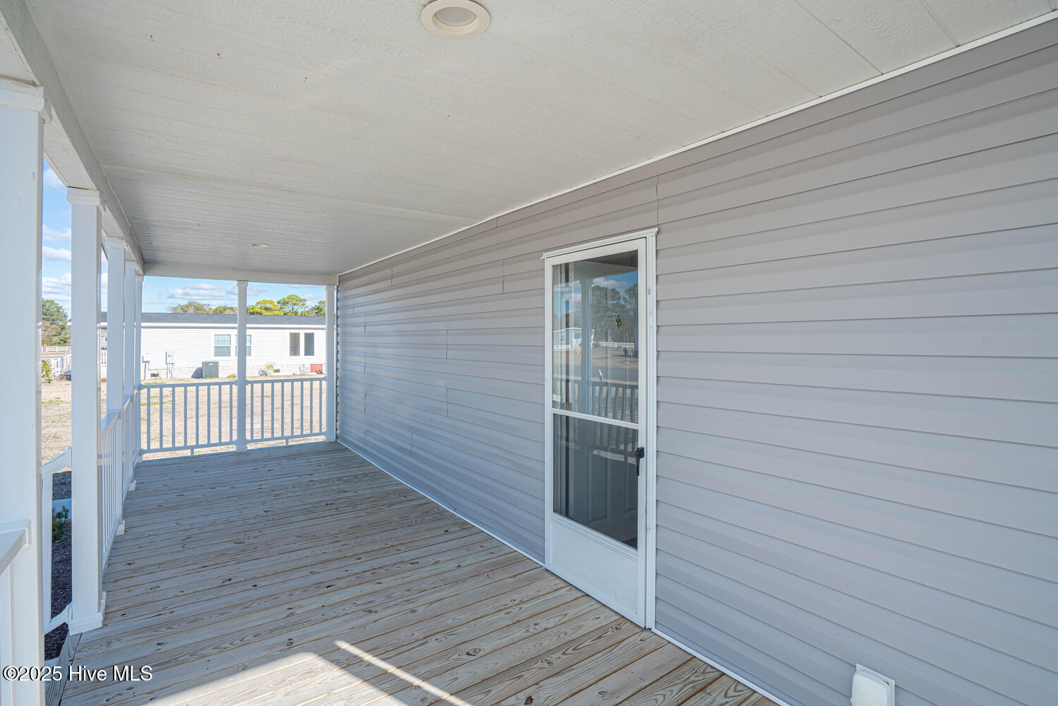 100487552 | Photo 52