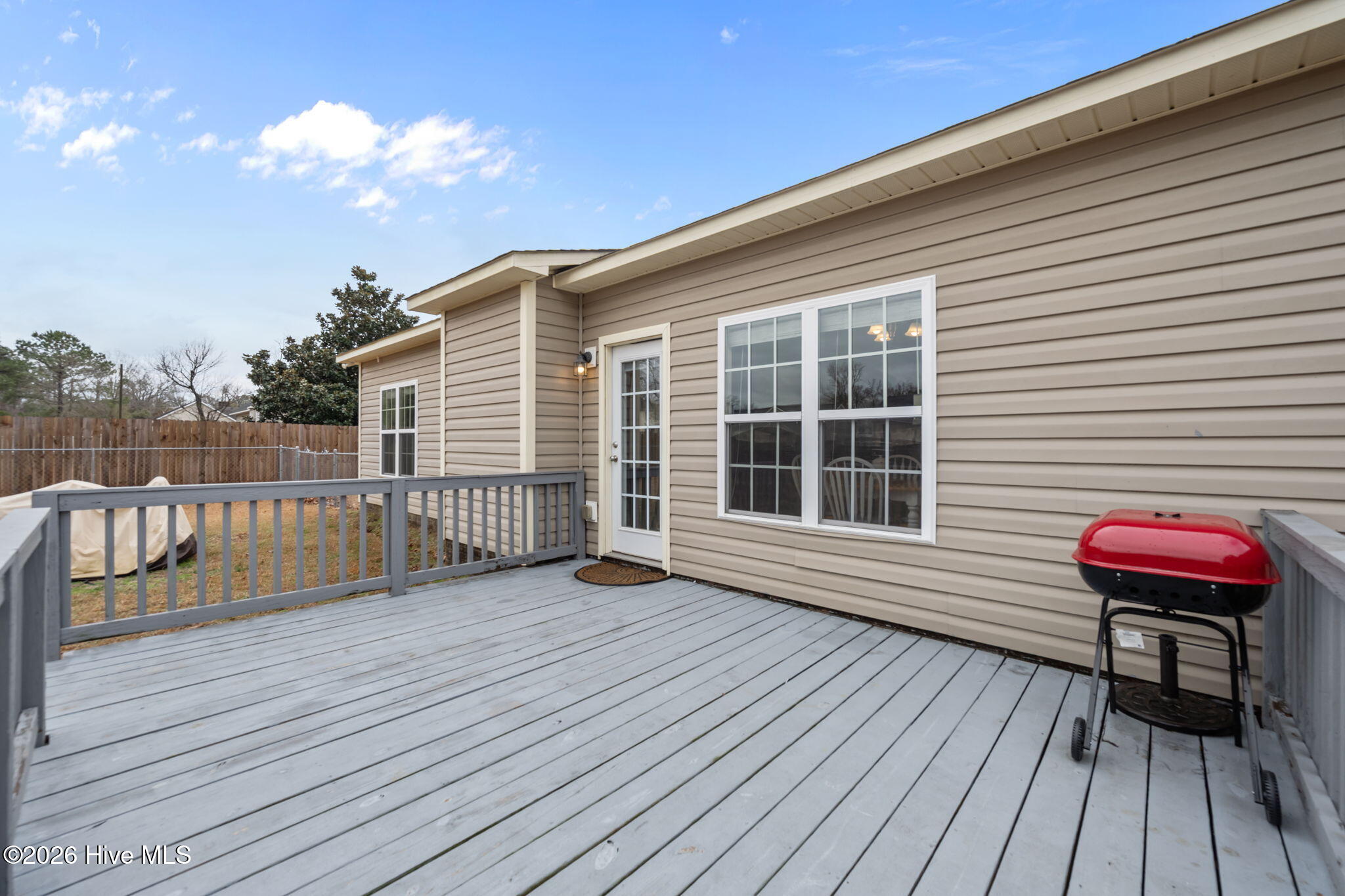 100565561 | Photo 45