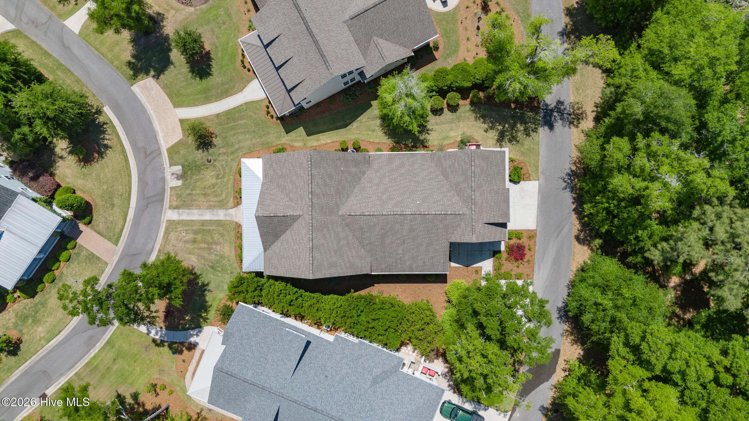 100569354 | Photo 74