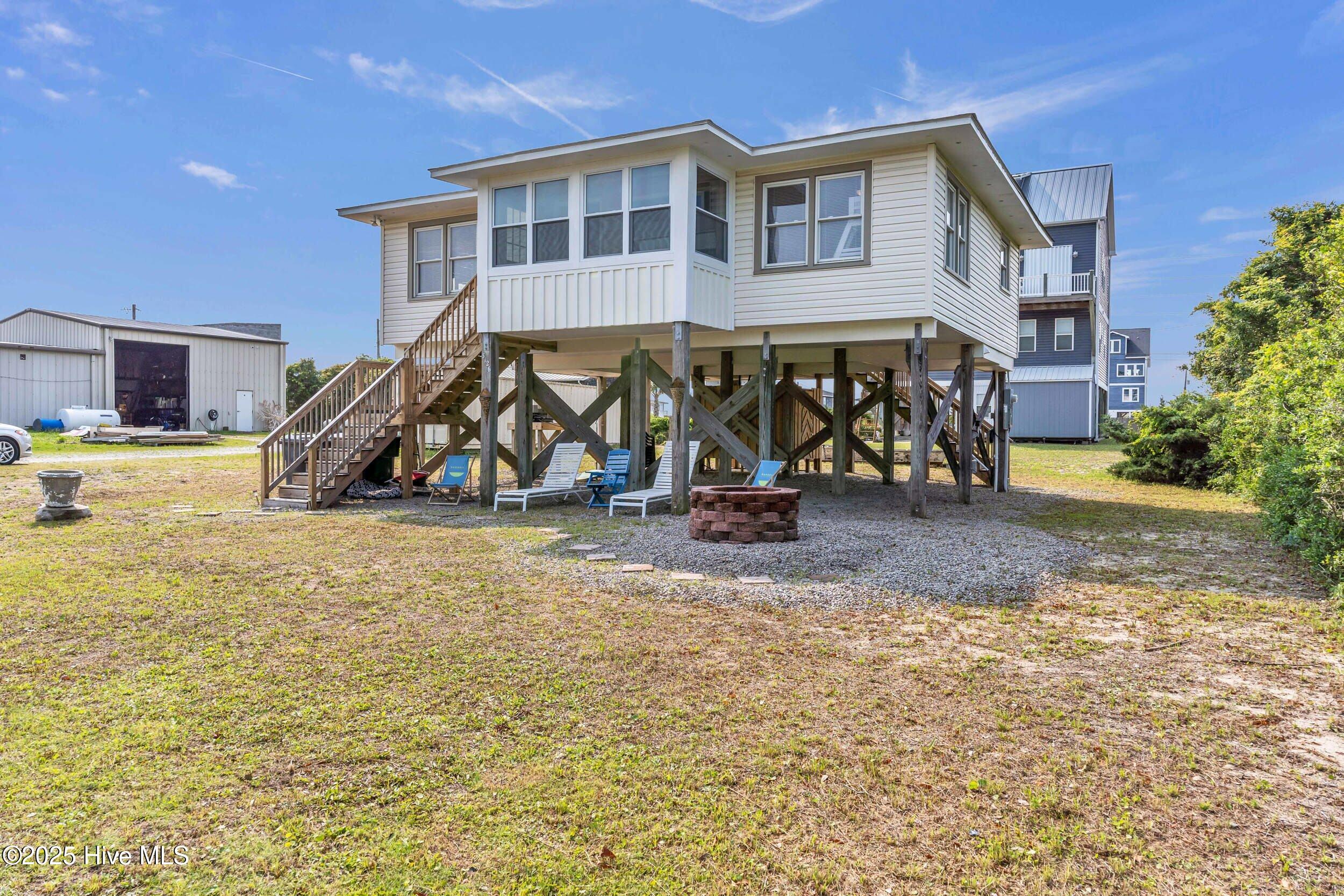 3126 topsail ave 00003