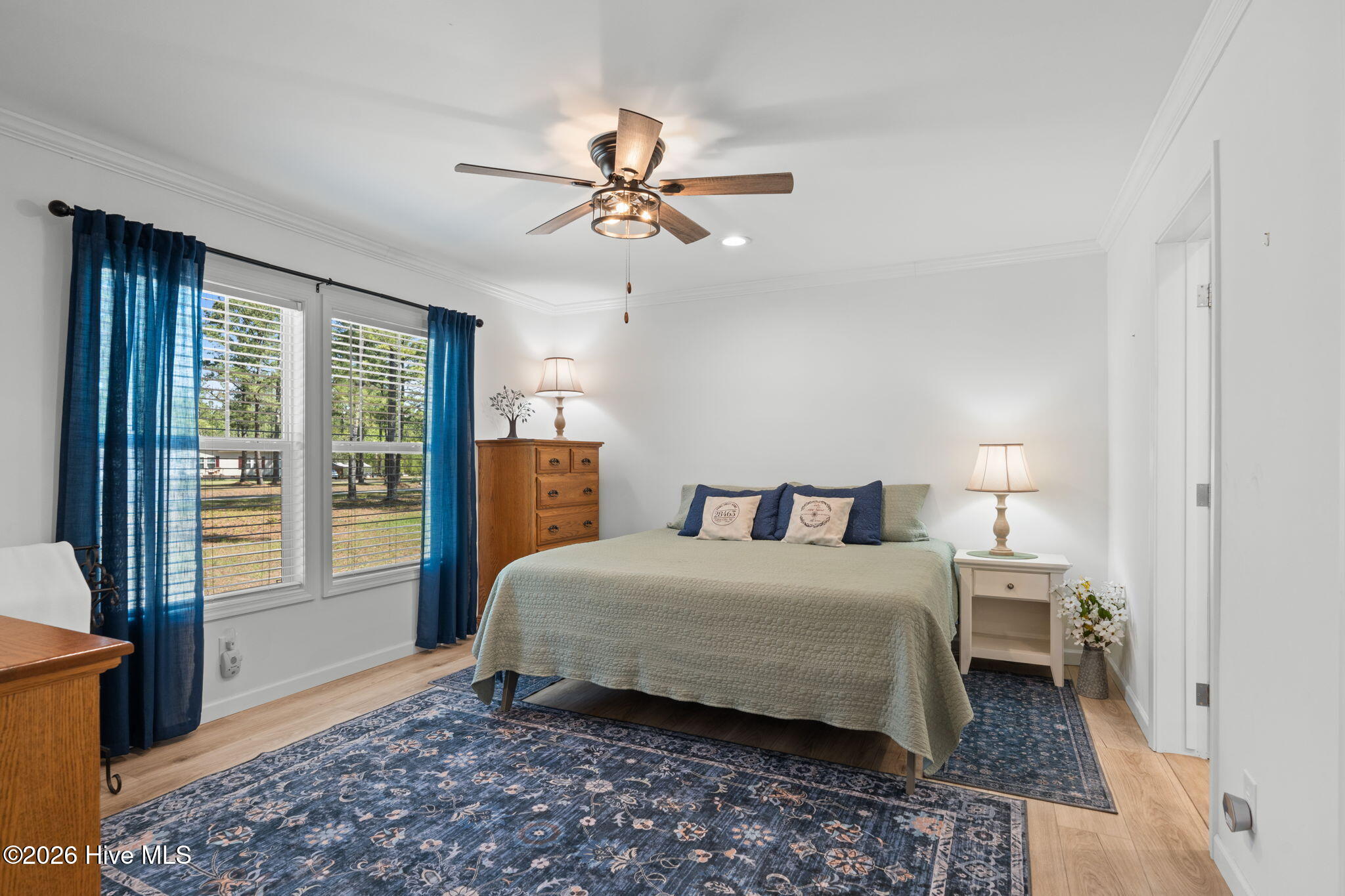 100567868 | Photo 12