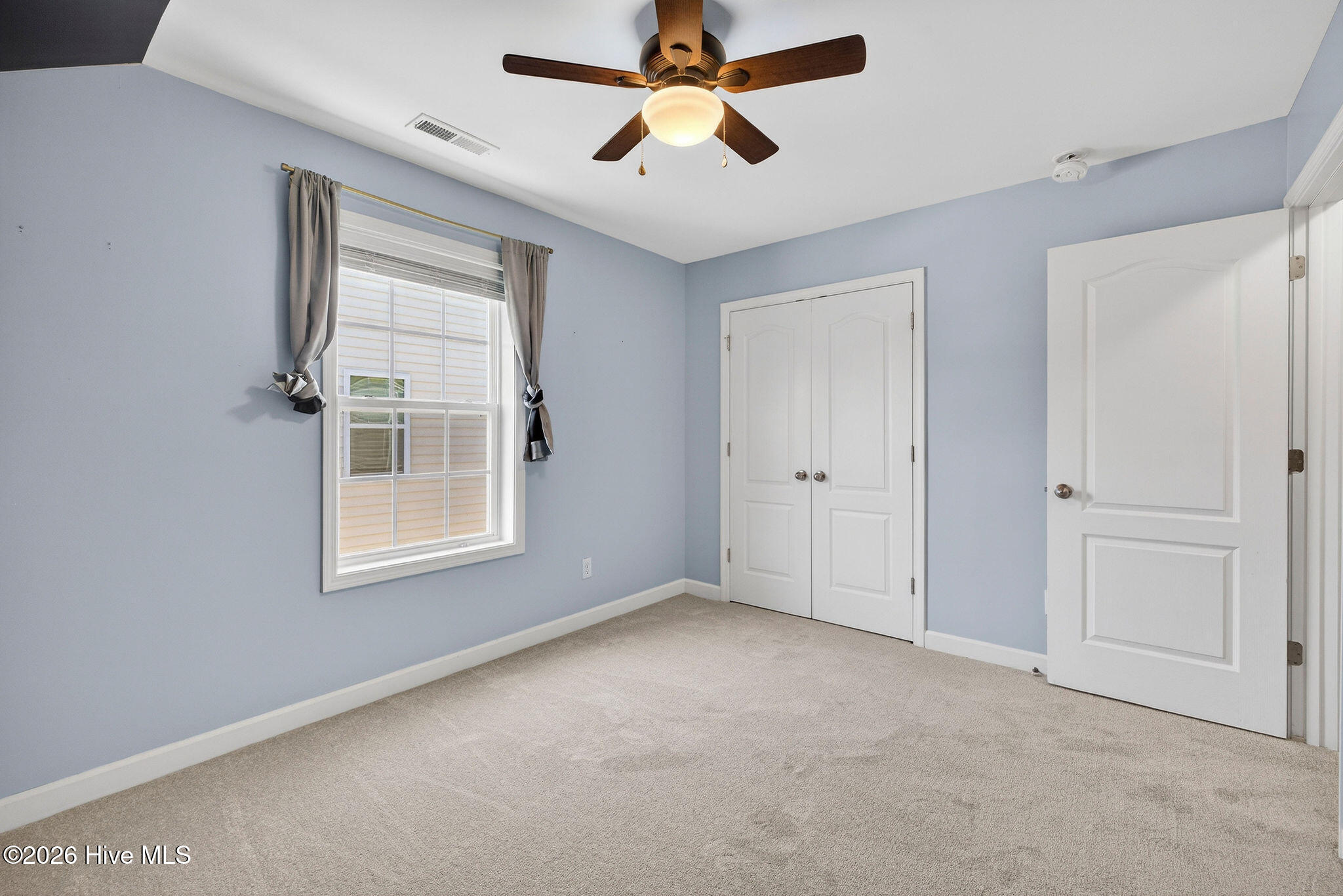 100564802 | Photo 35