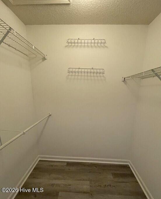 BR-1c-closet