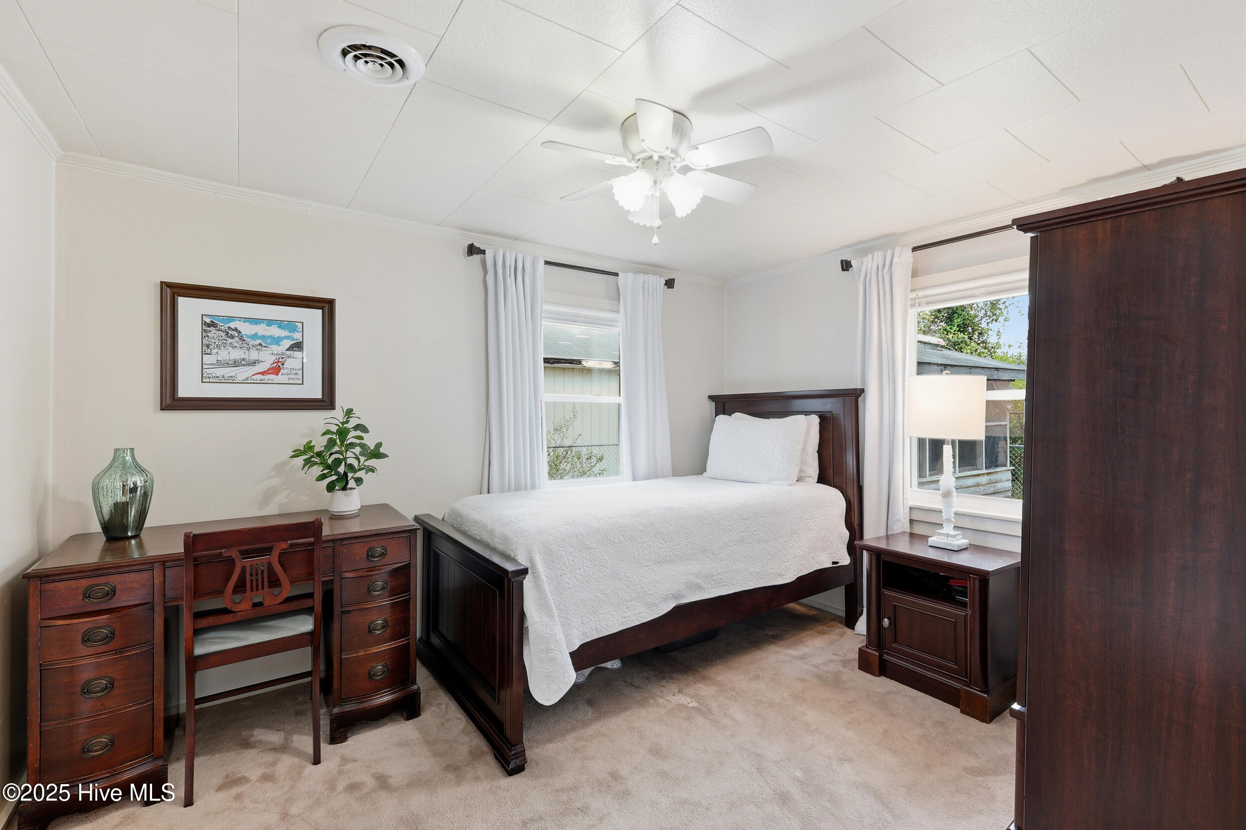 100536574 | Photo 22