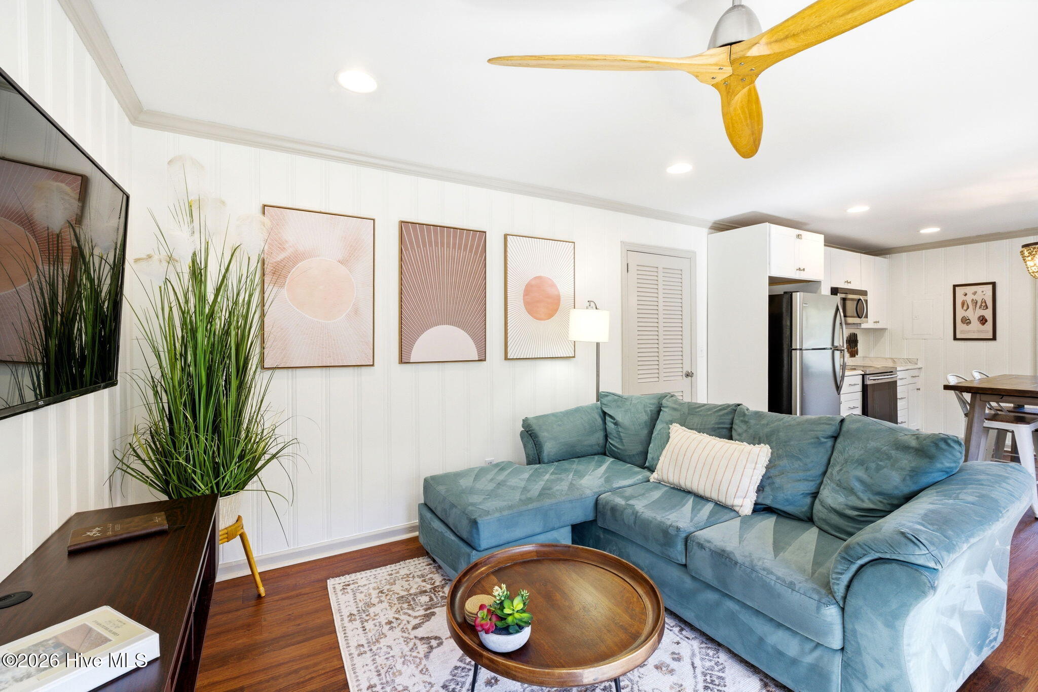 100569703 | Photo 10