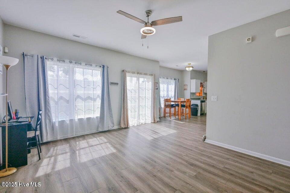 100536051 | Photo 13