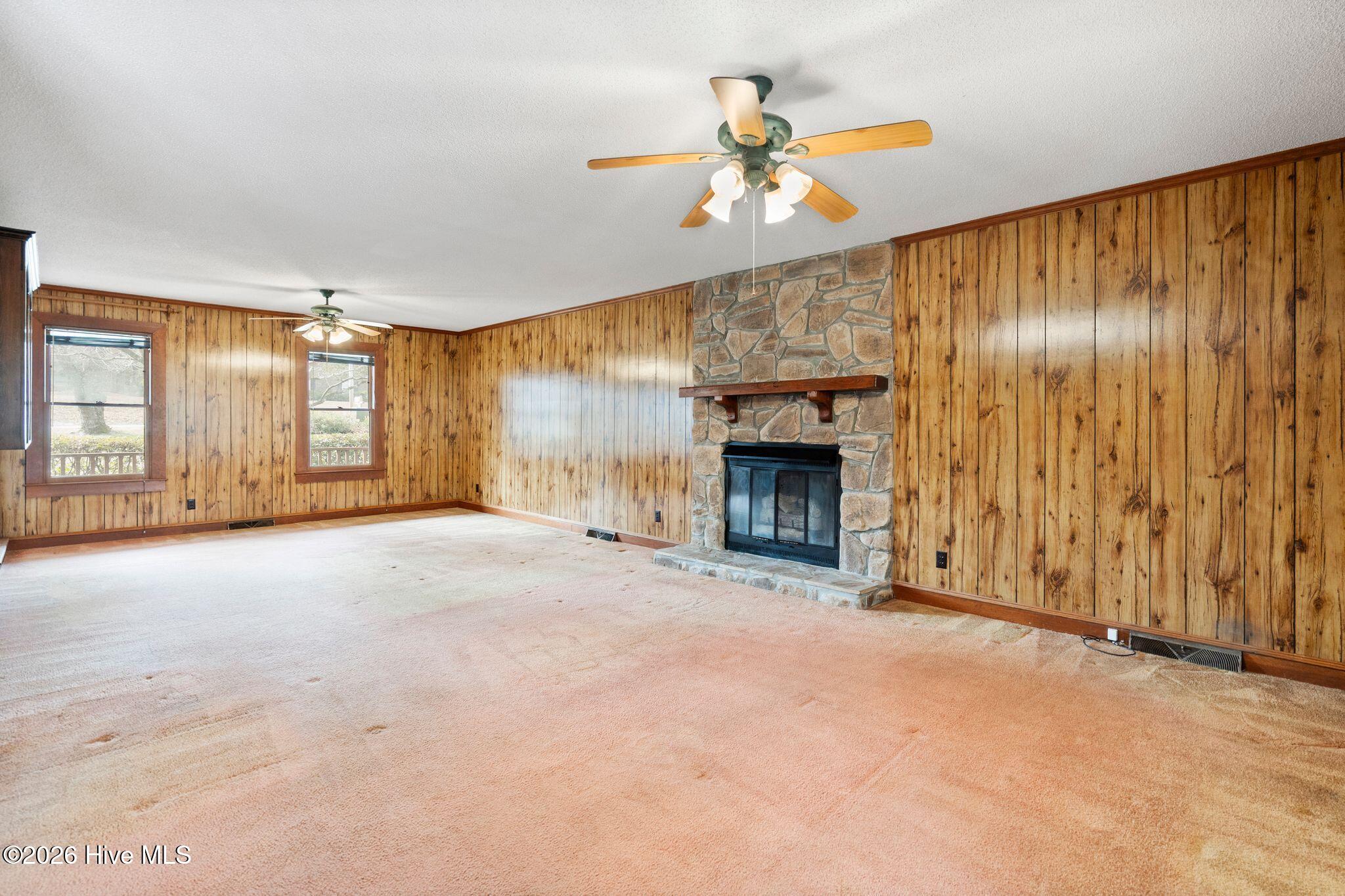 100555910 | Photo 18