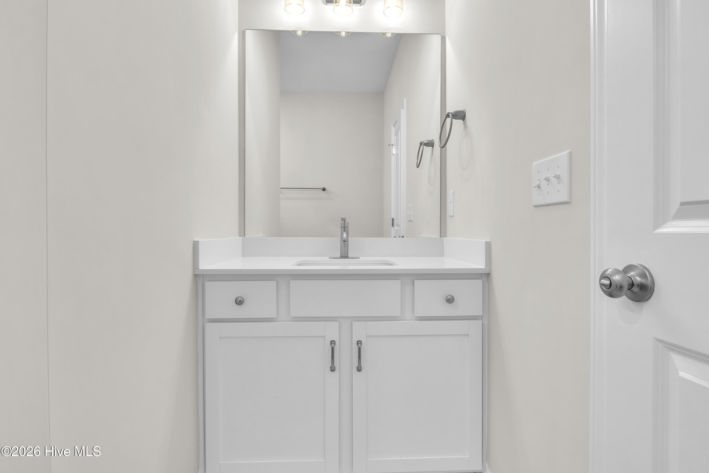 100552787 | Photo 45