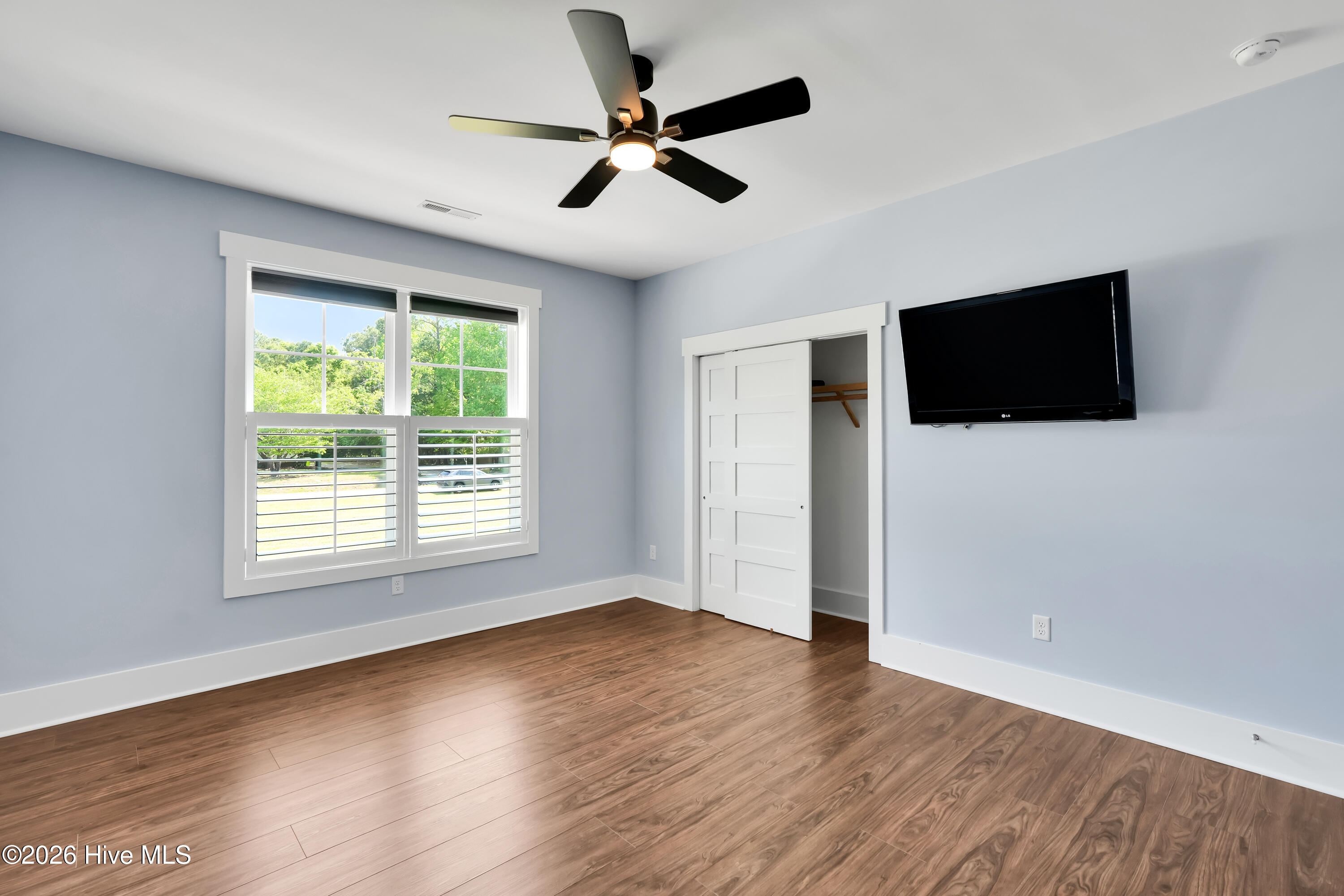 100567914 | Photo 39