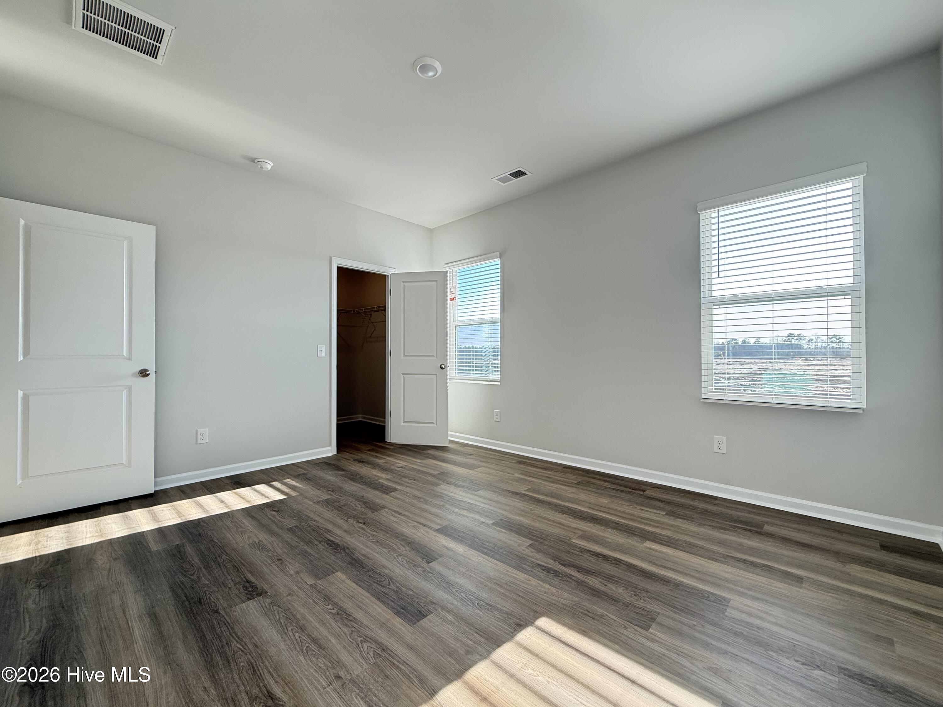 100525934 | Photo 19