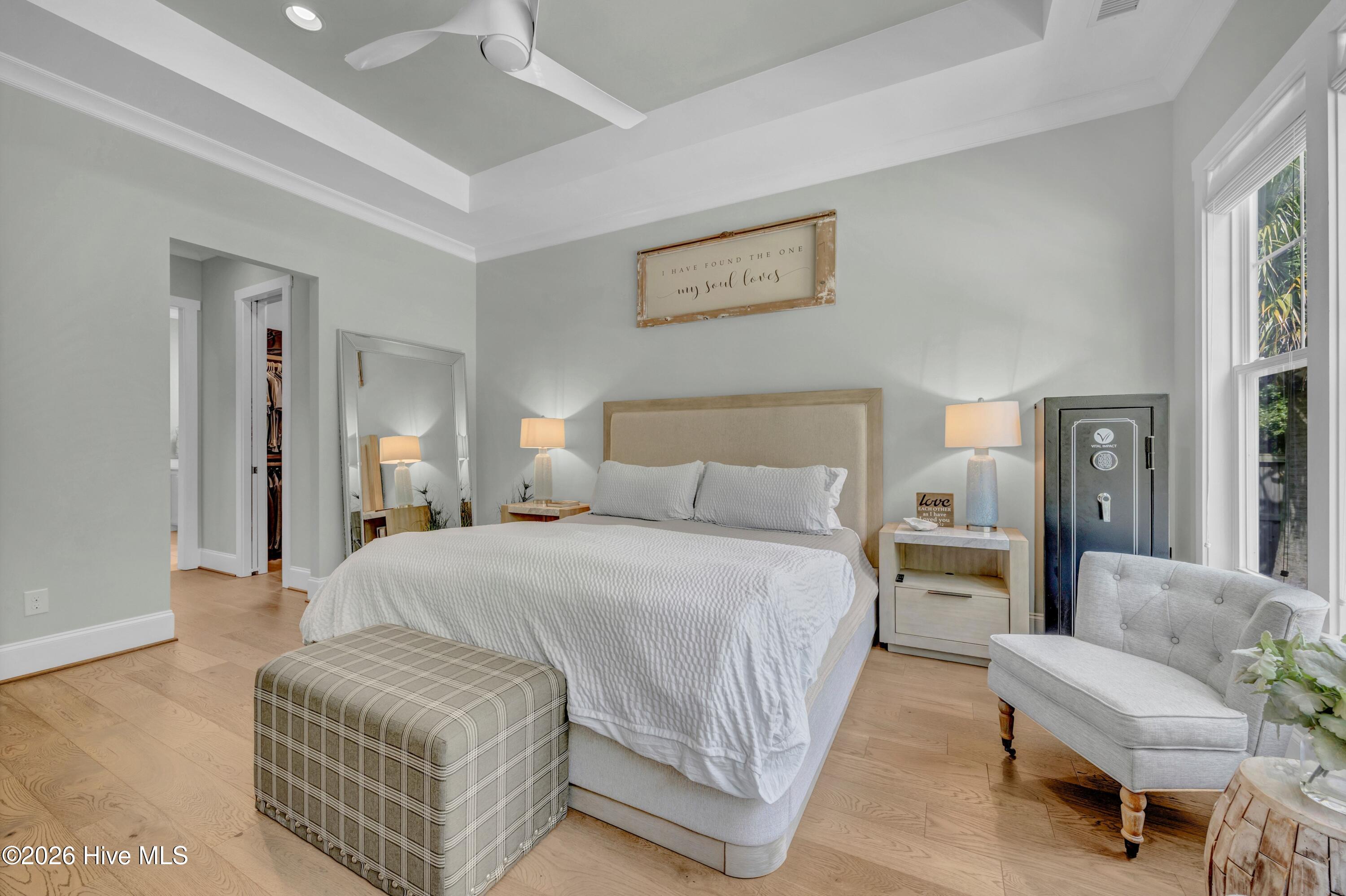 100566048 | Photo 46