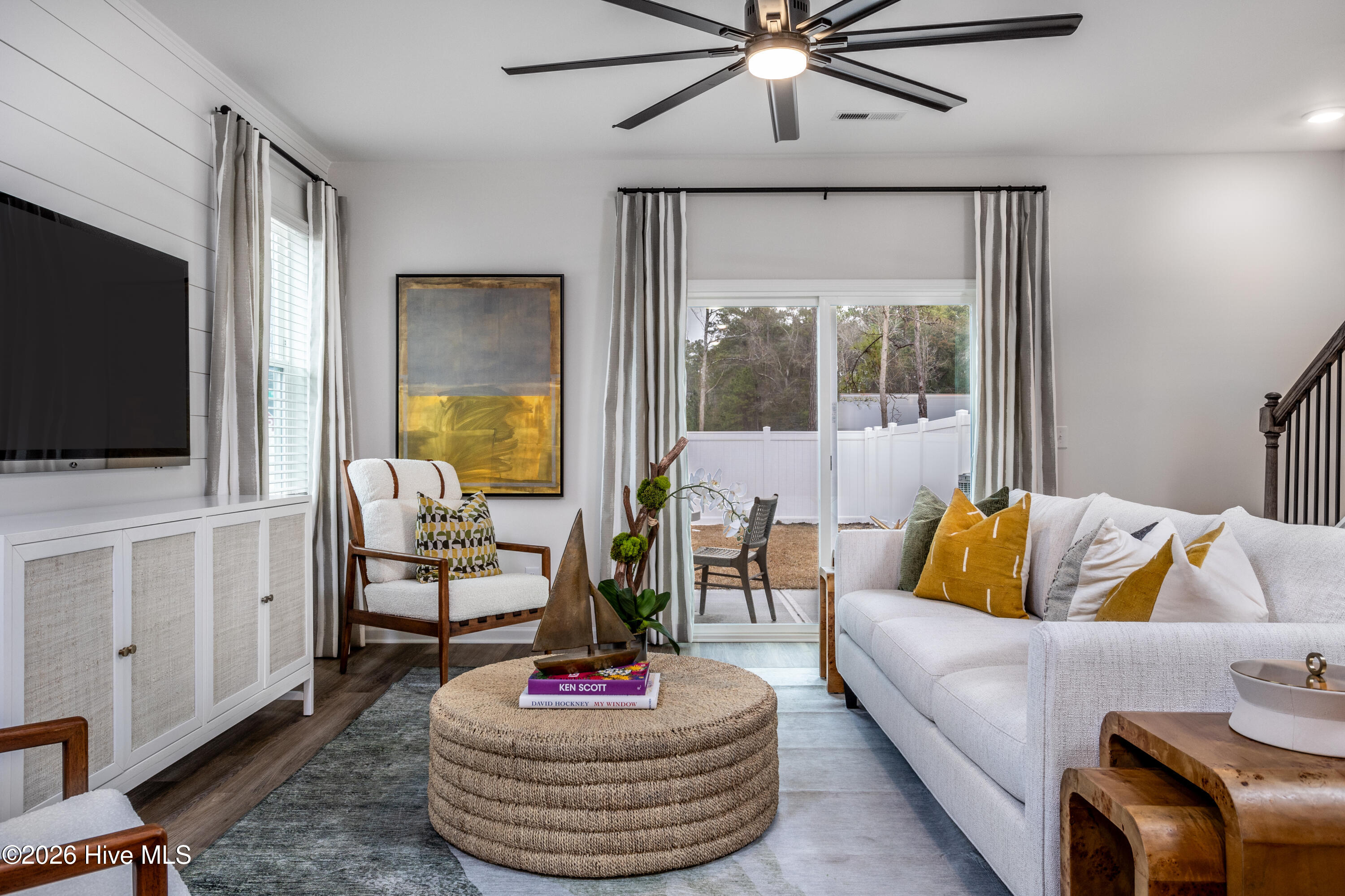 100547505 | Photo 17