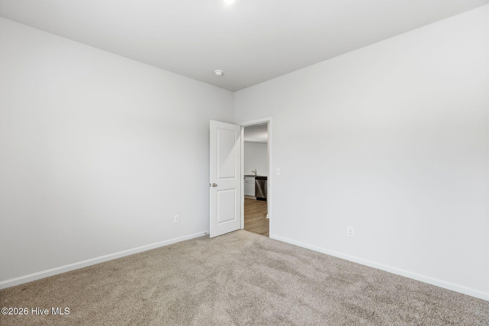 100556772 | Photo 30