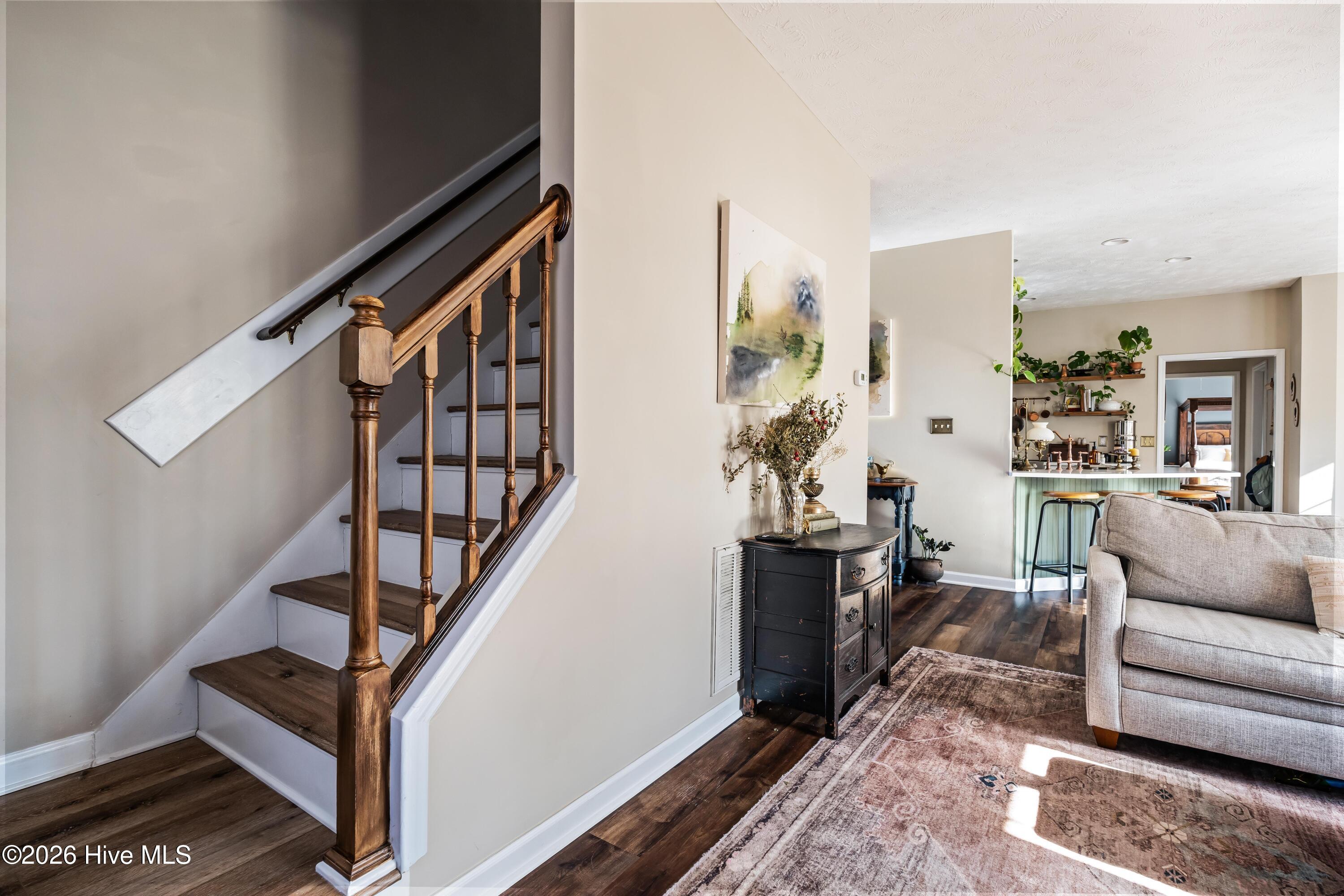 100556314 | Photo 41