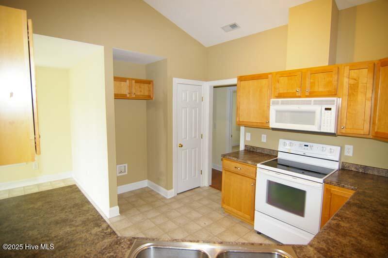 Langston Boulevard 3321 (24)