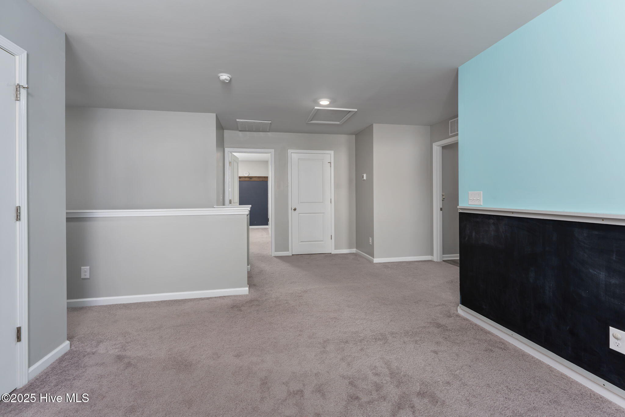 100523814 | Photo 44