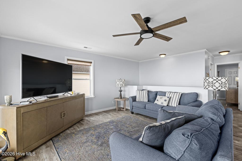 100559201 | Photo 16