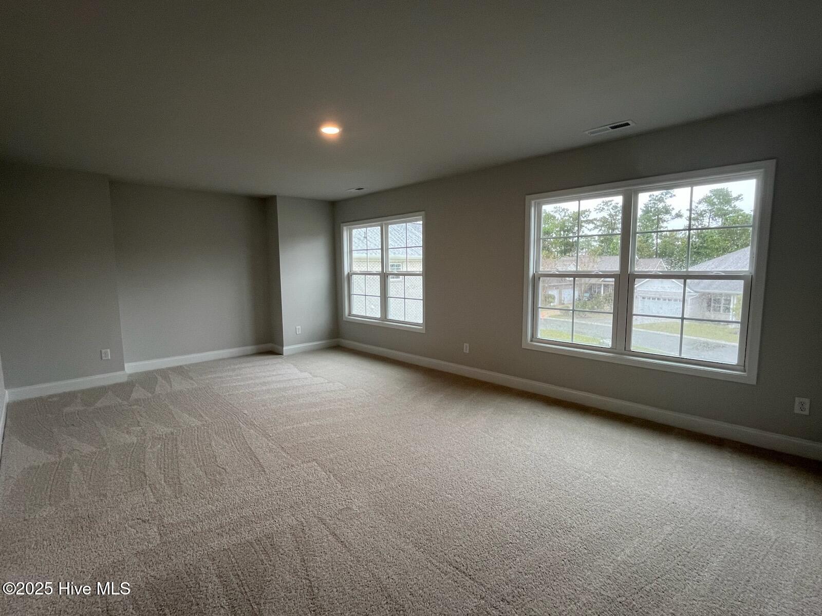 100423282 | Photo 32