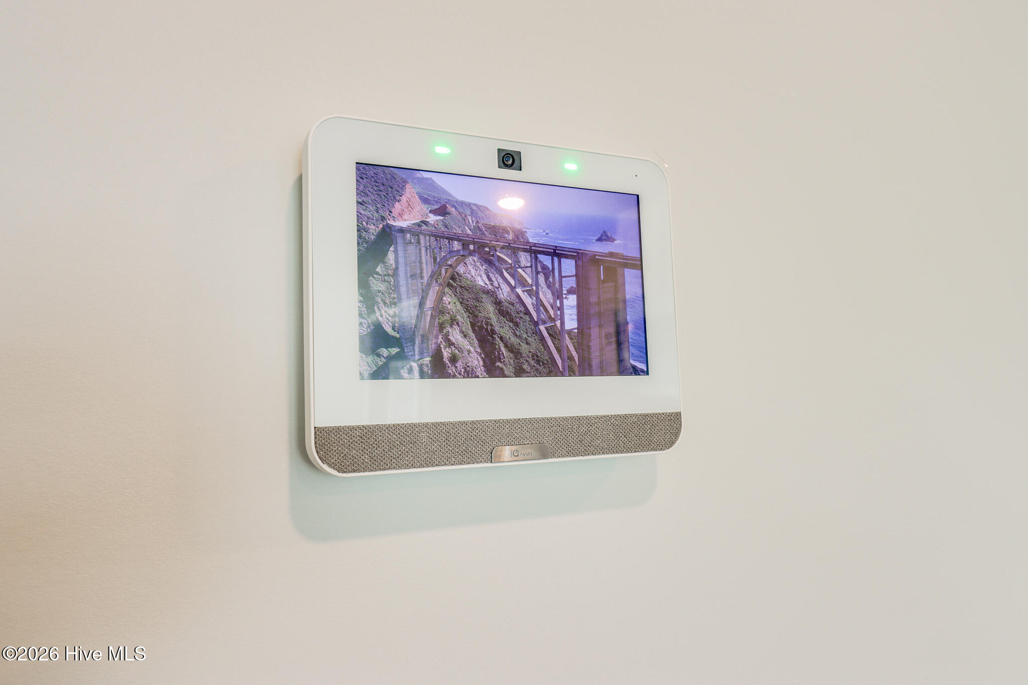 100569775 | Photo 26