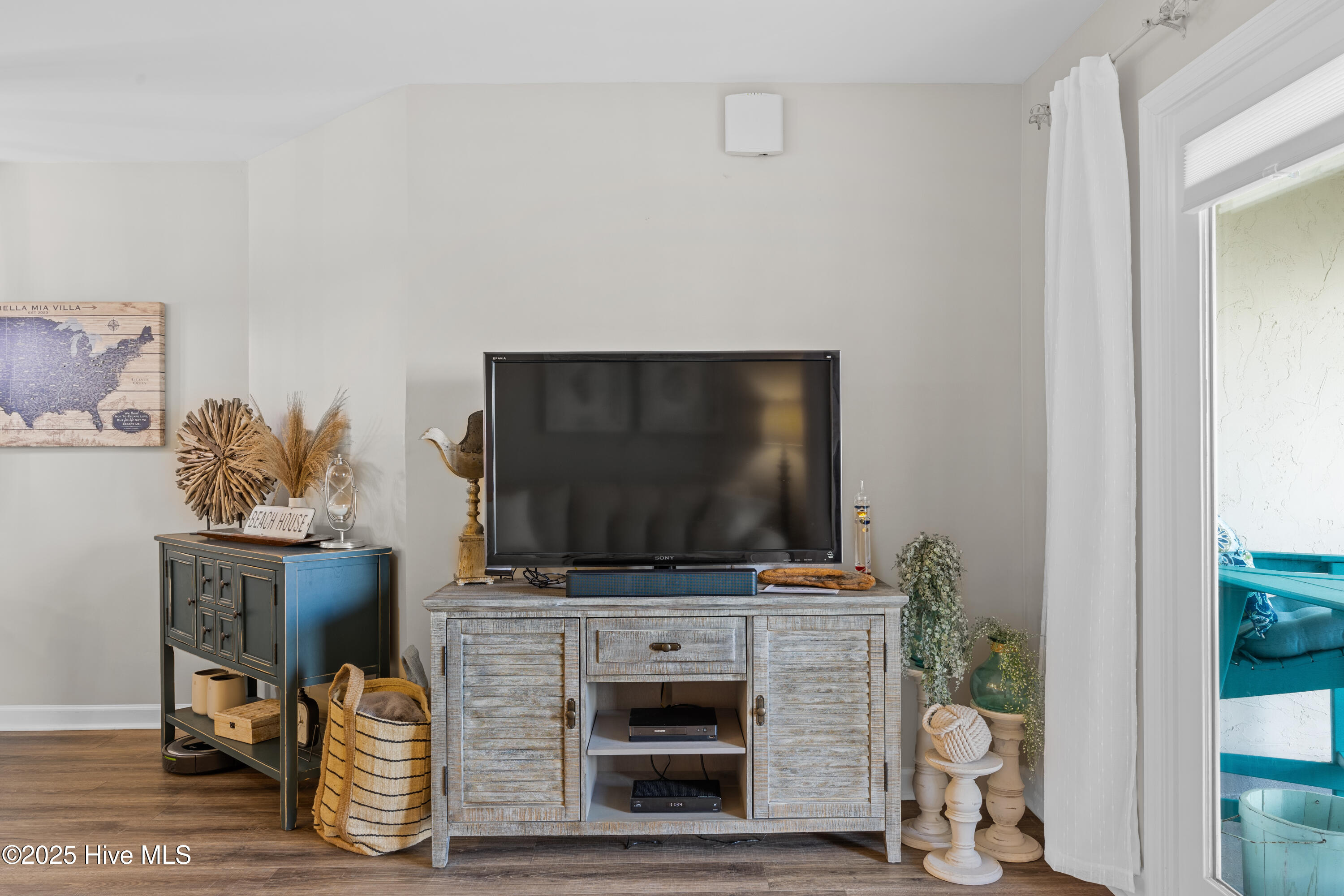 100530467 | Photo 18