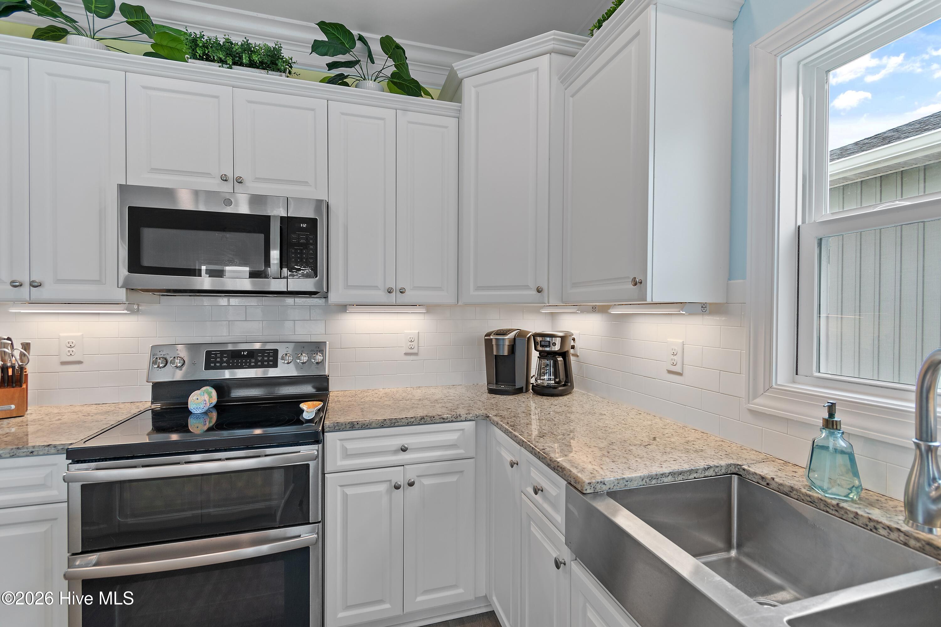 100555702 | Photo 16