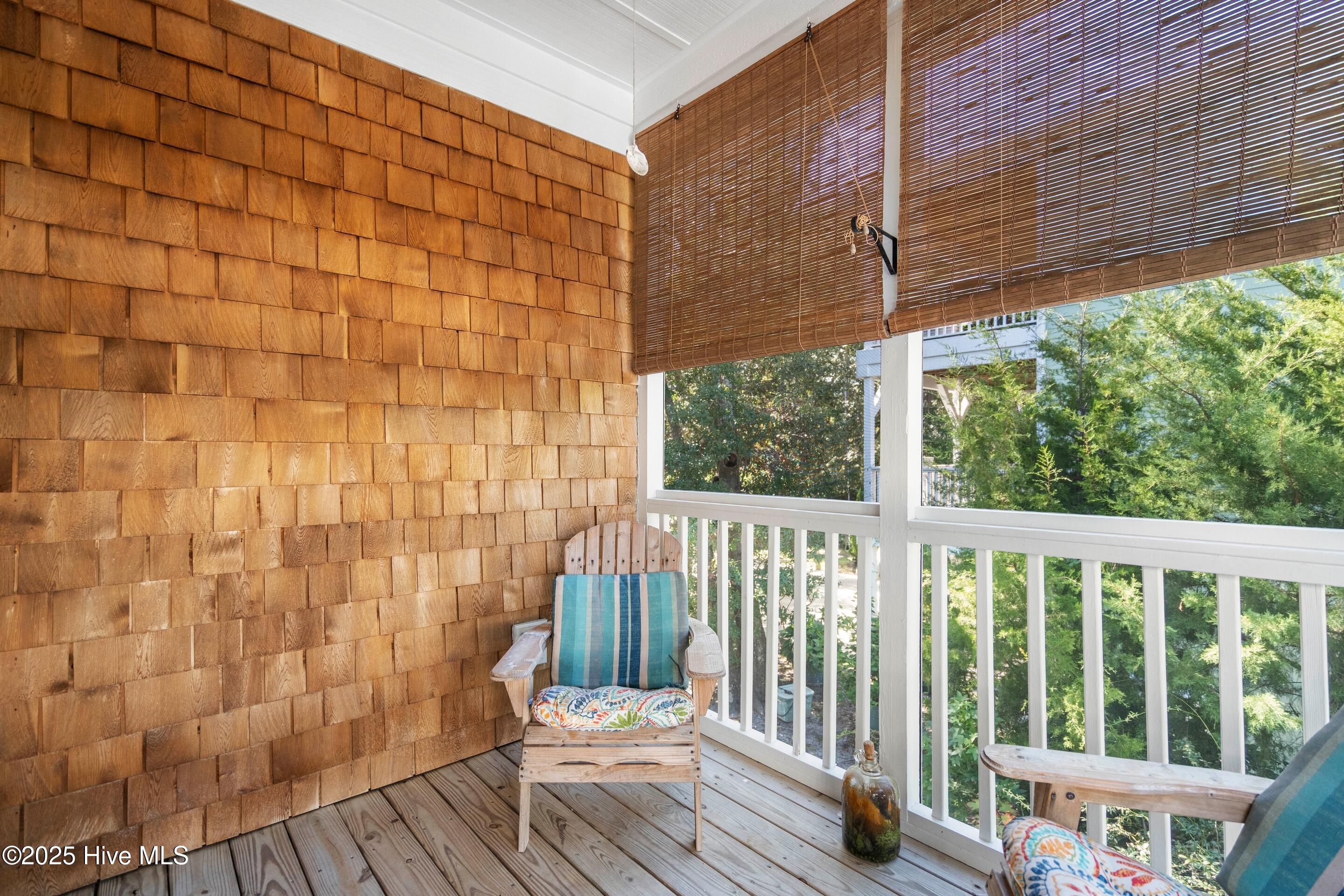 100535794 | Photo 26