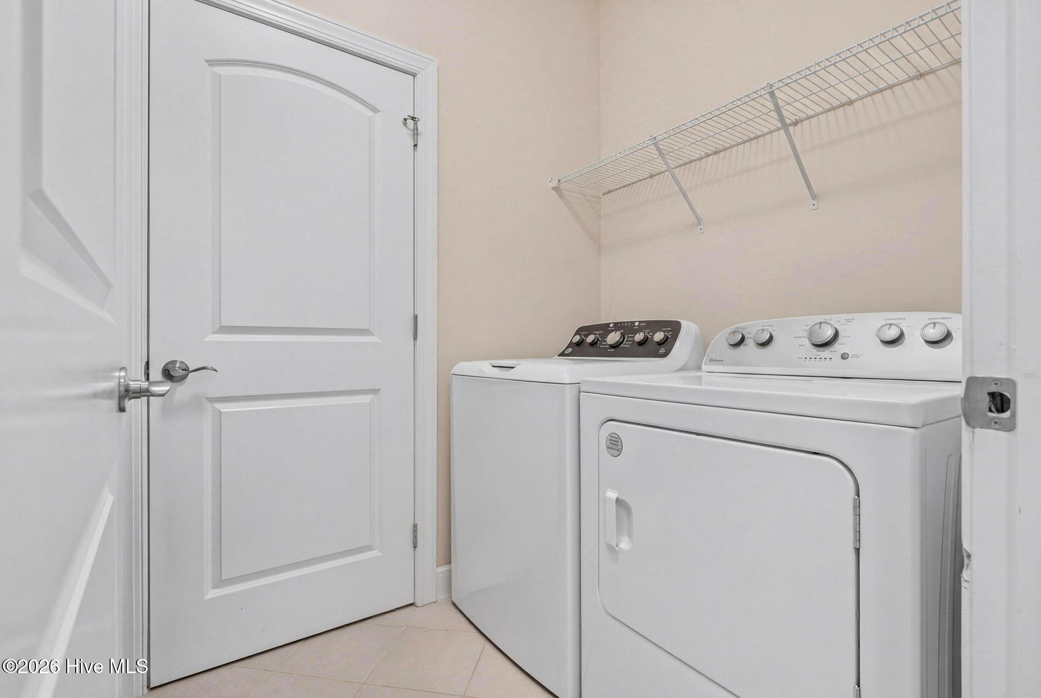 100567618 | Photo 32