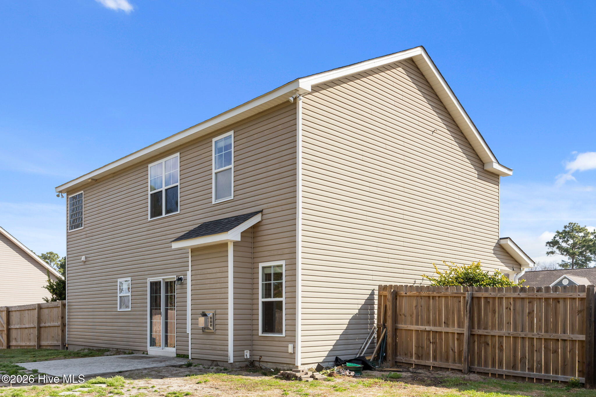 100557440 | Photo 34