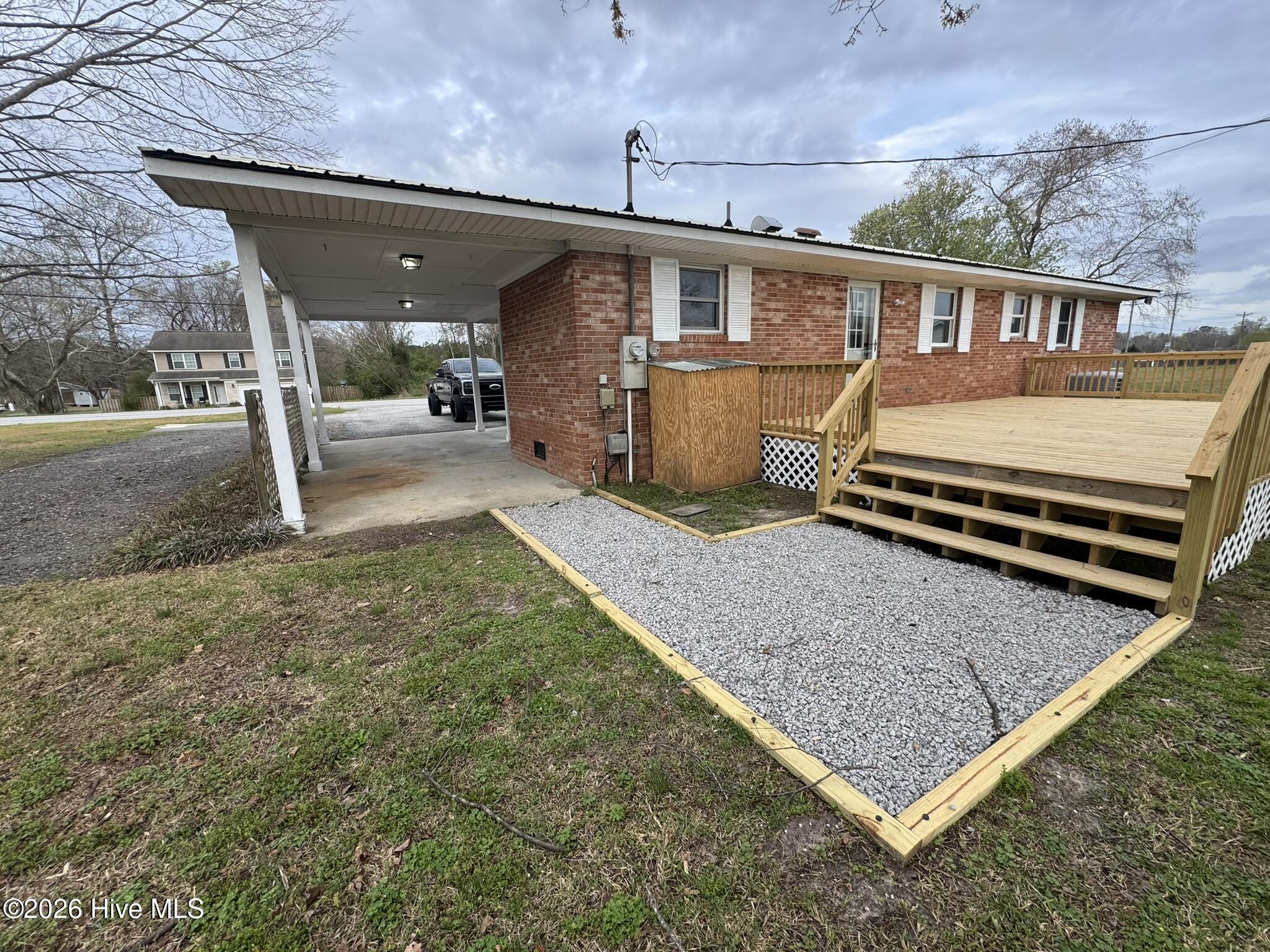 100552085 | Photo 18