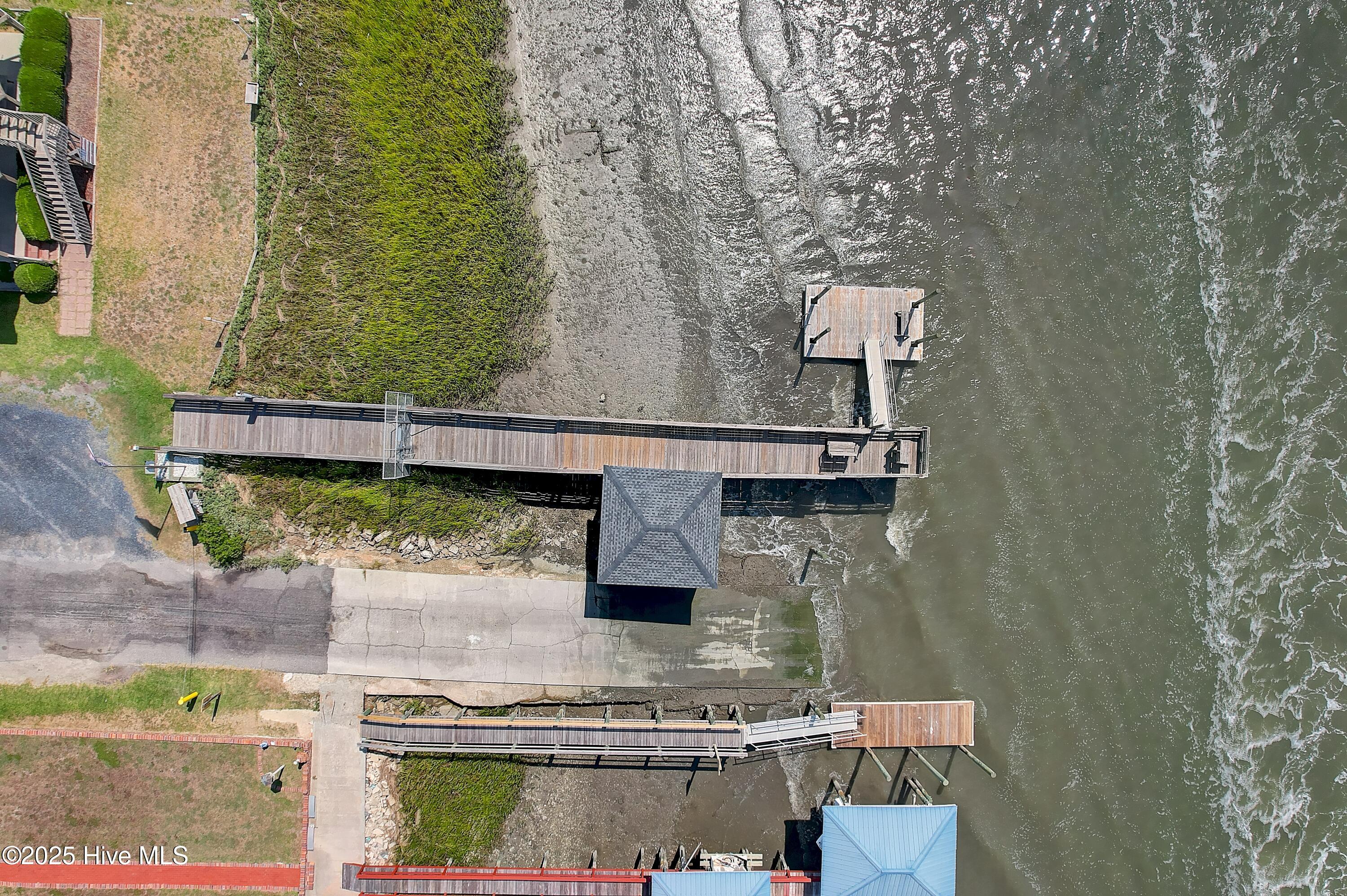 100541223 | Photo 15