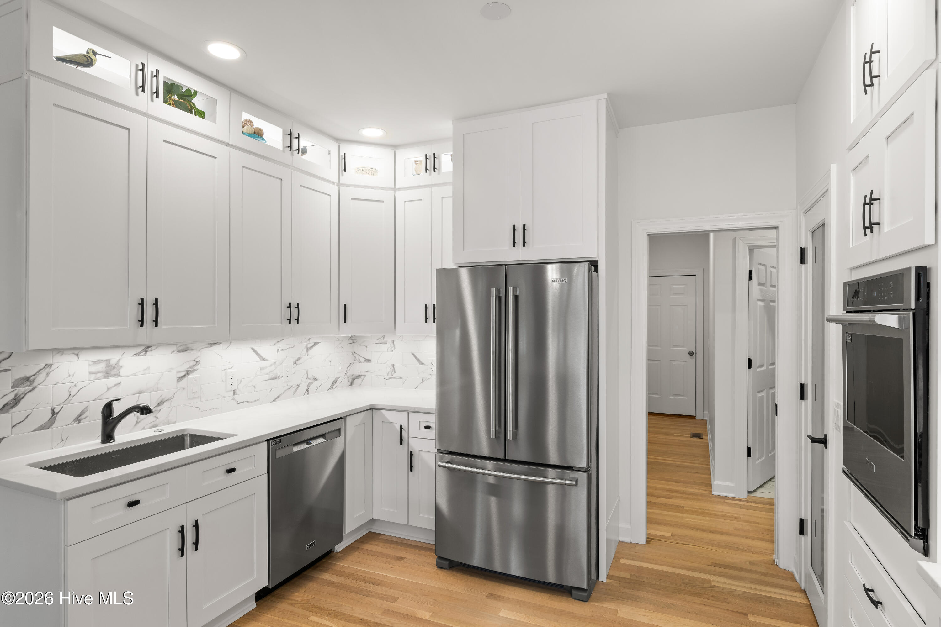 100555954 | Photo 23