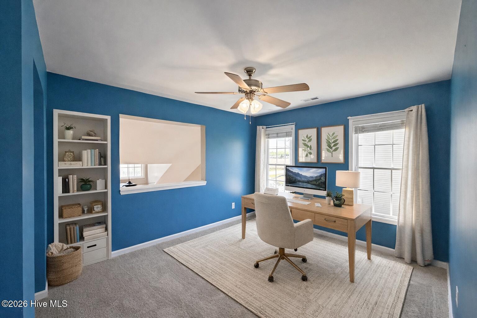 100547389 | Photo 33